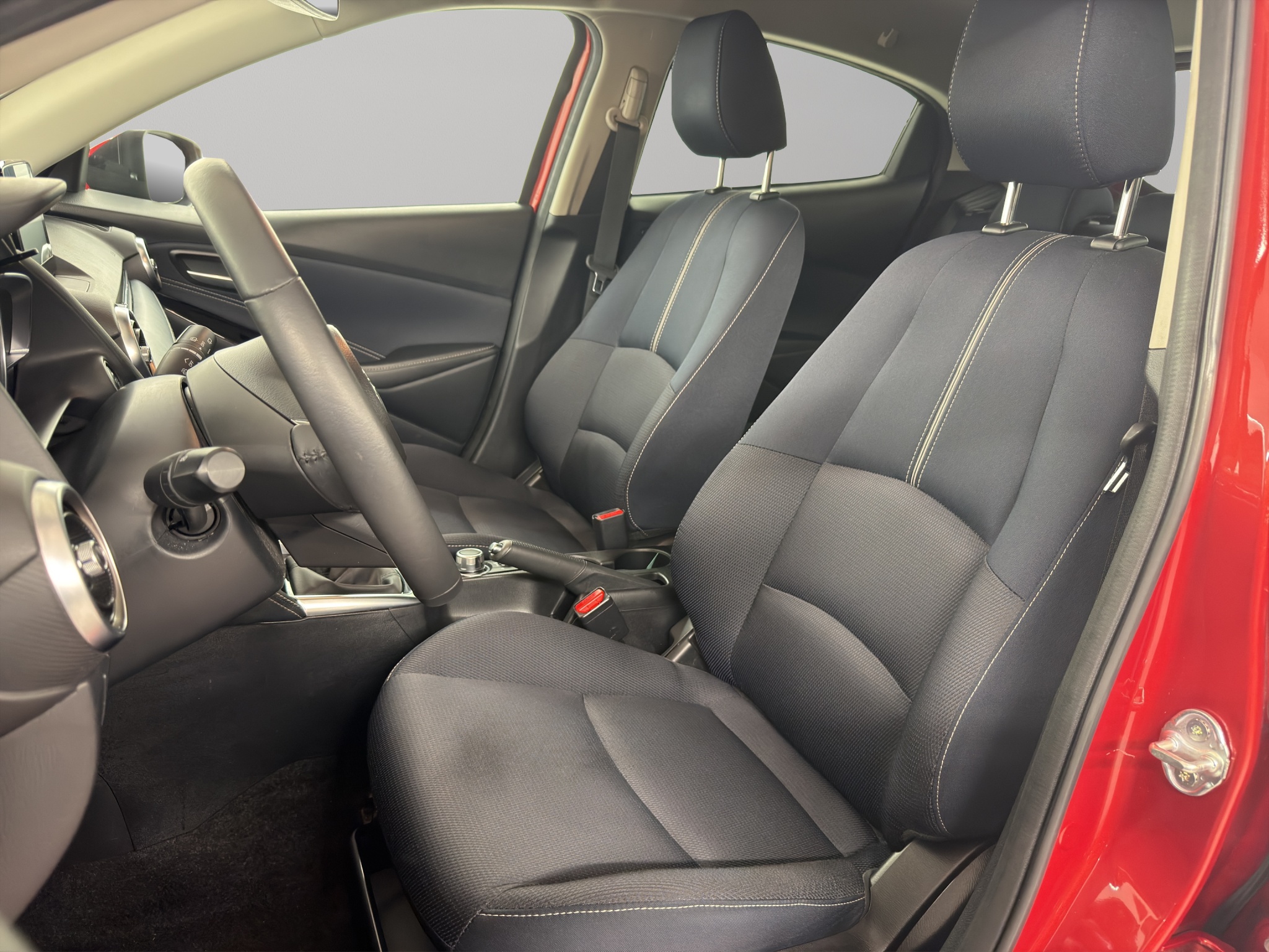 MAZDA 2 1.5 90 Revolution_9