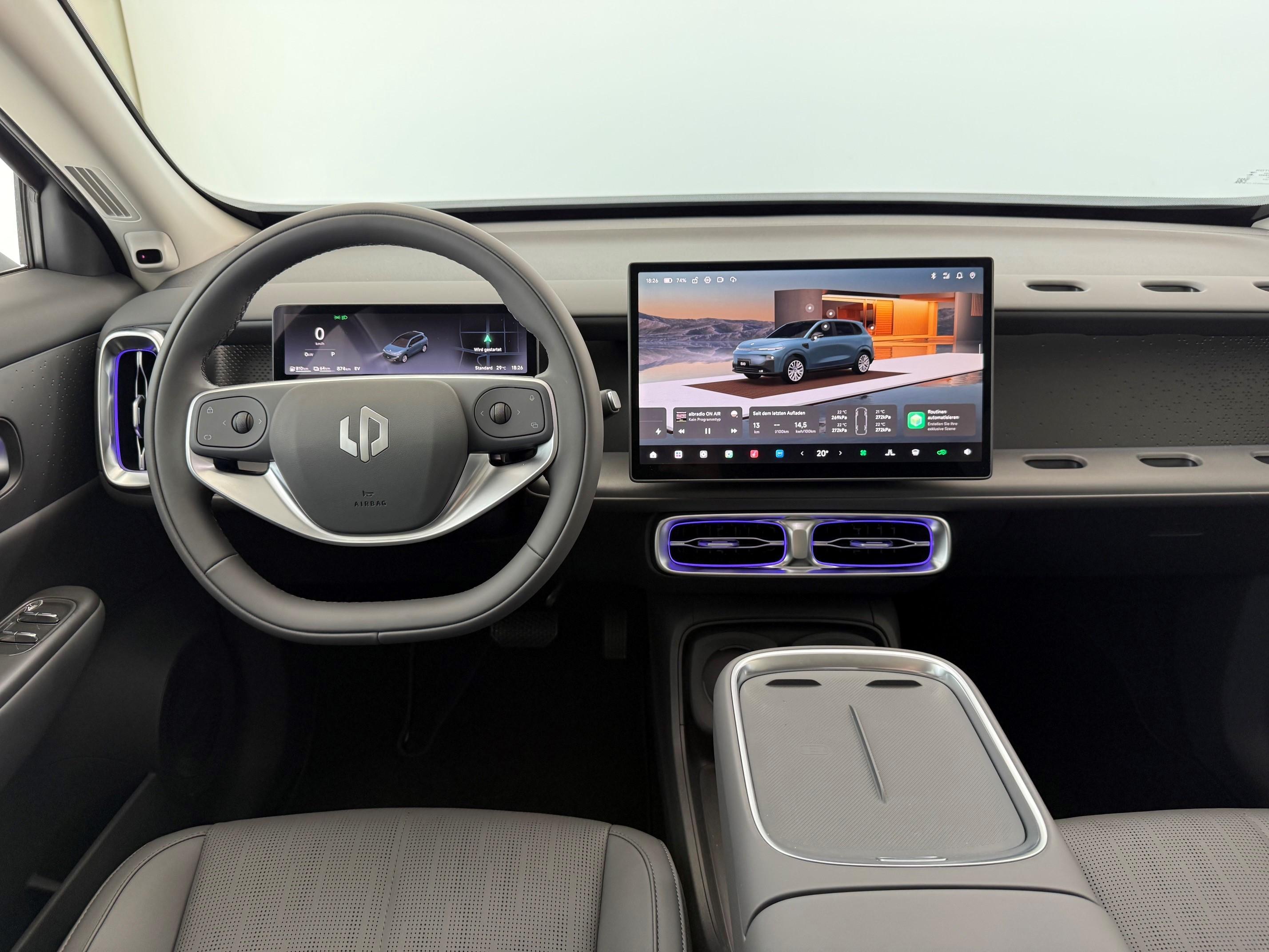 LEAPMOTOR B10 1.5 Hybrid EV_7