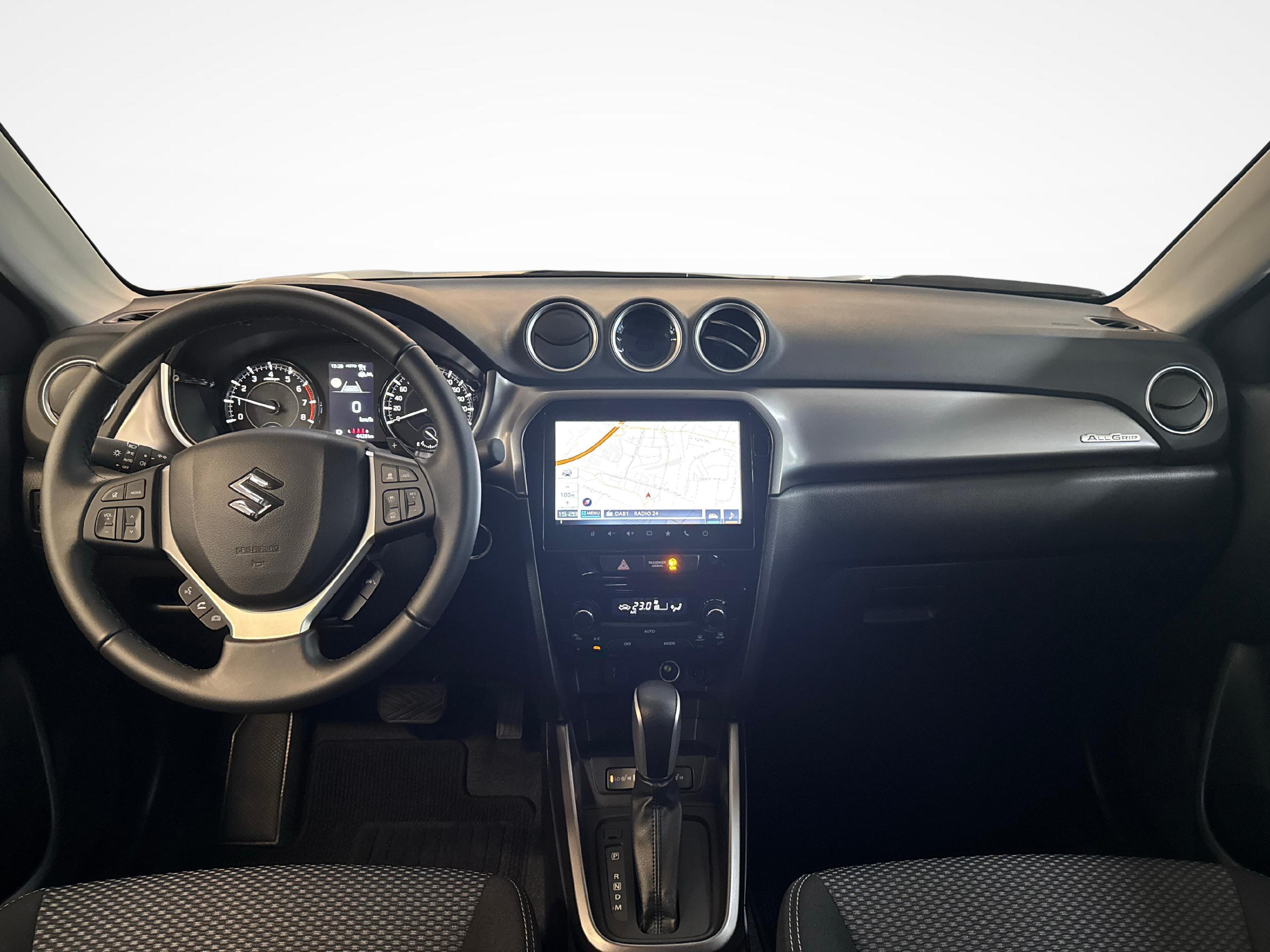 Suzuki Vitara 1.4 T Compact+ Hybrid 4x4_13