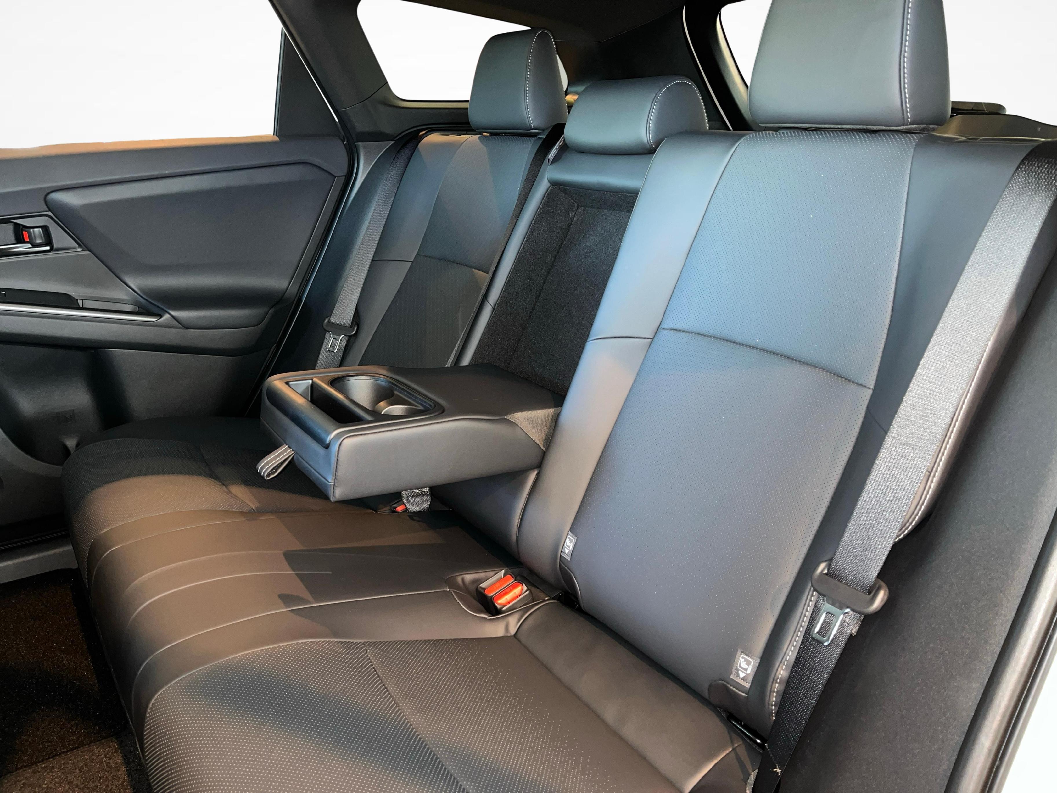 Toyota bZ4X Touring Premium AWD_10