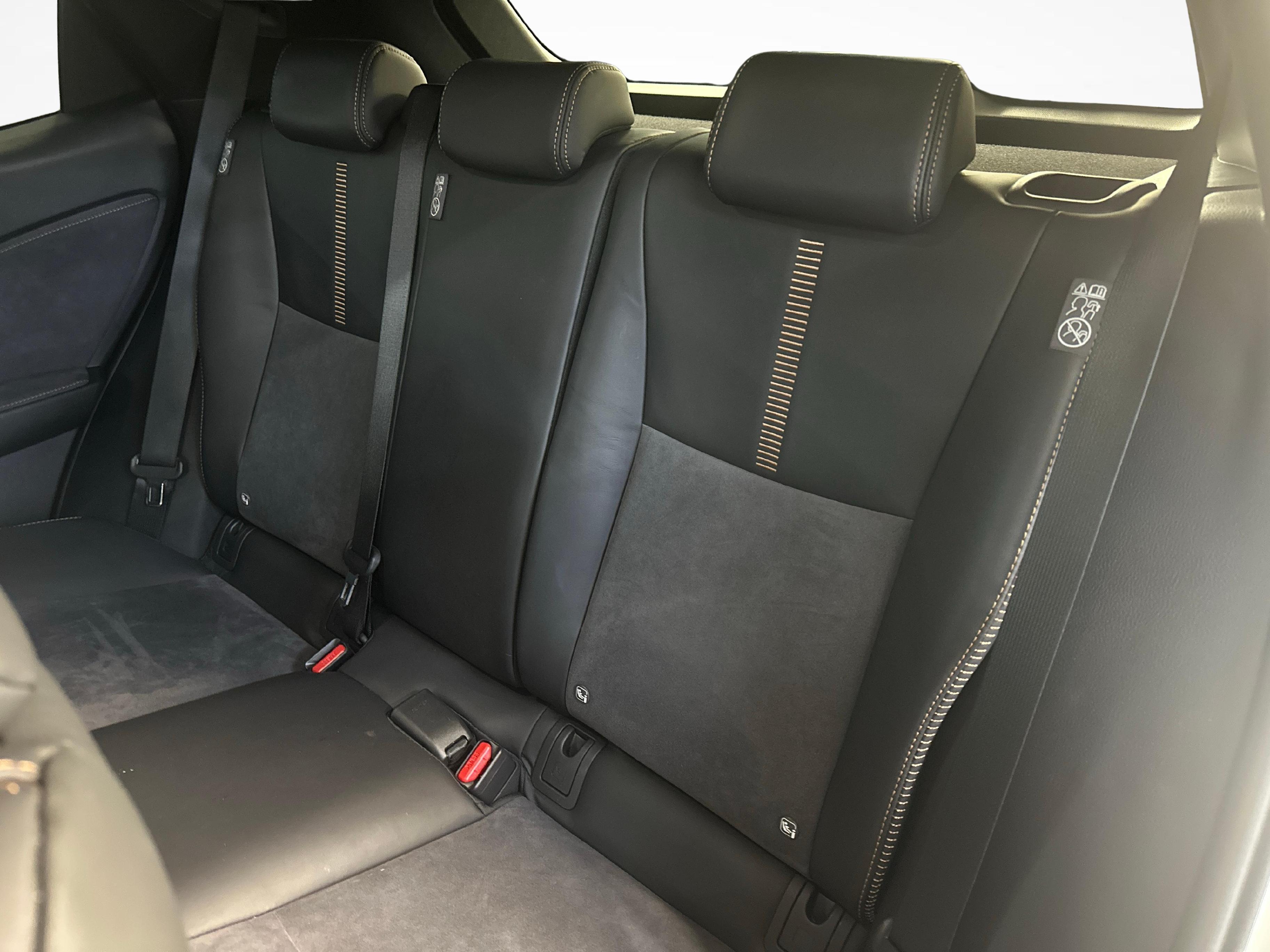 LEXUS LBX 1.5 Hybrid Cool AWD_11