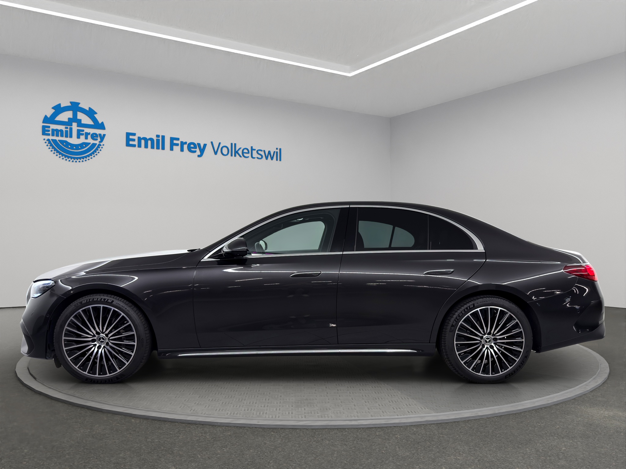 MERCEDES-BENZ E 220 d AMG Line 4matic_2