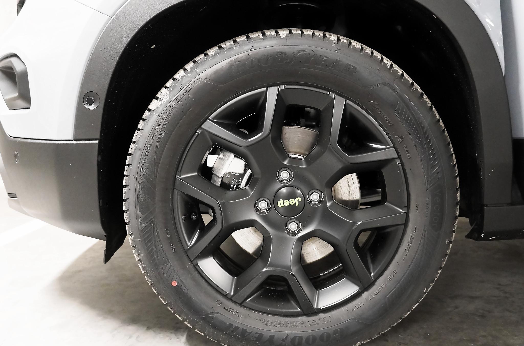 JEEP Avenger 1.2 MHEV Overland 4xe_6