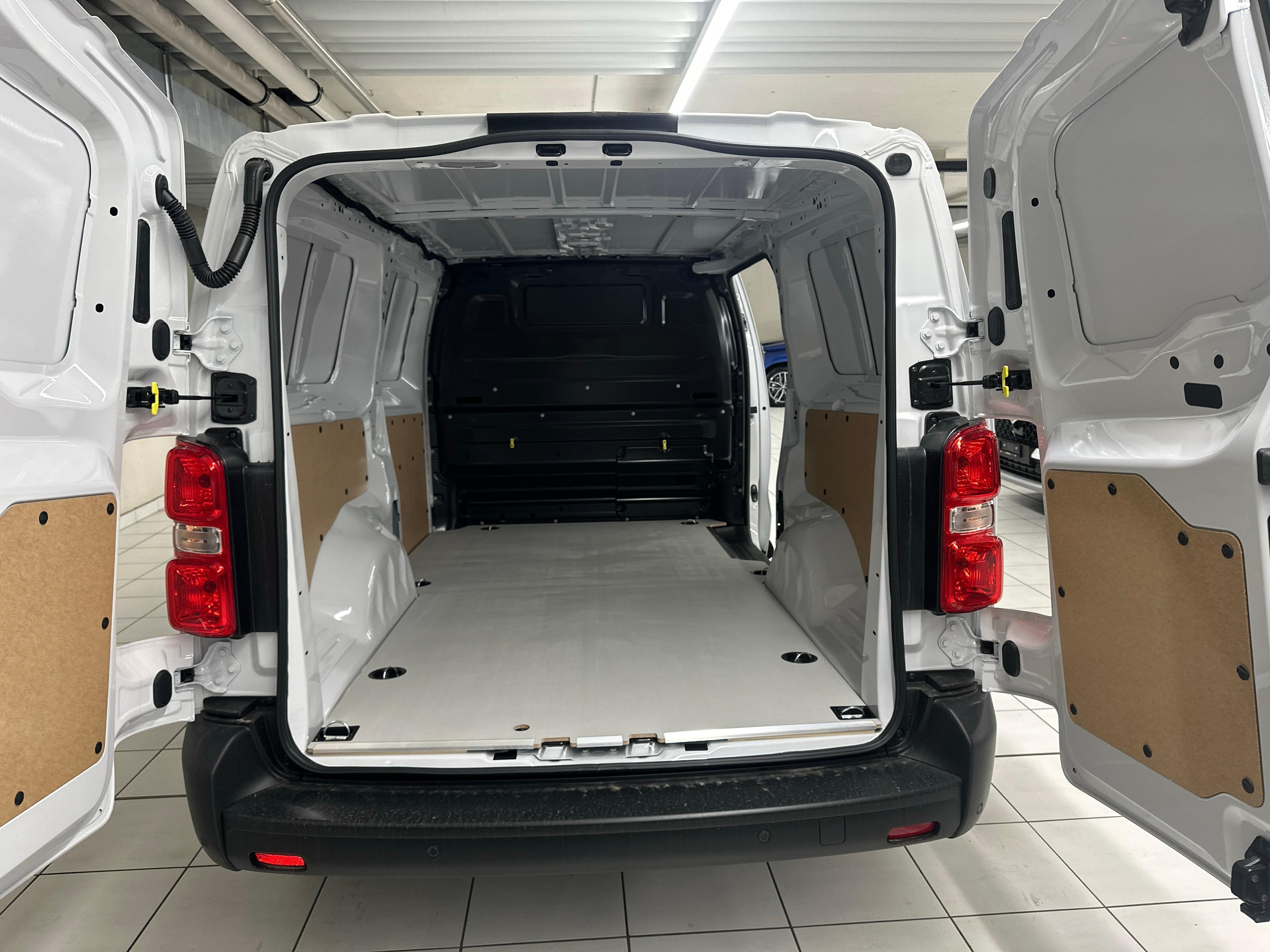 Fiat Kaw. L3 2.2 BlueHDI 150 Easy Pro_35