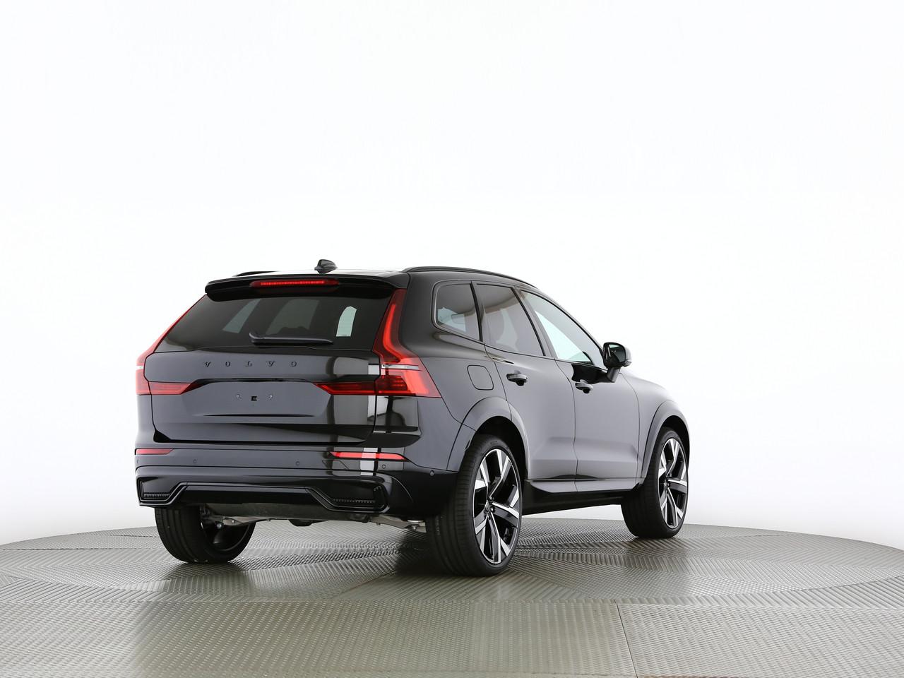 Volvo XC60 2.0 B5 MH Black Edition AWD_2