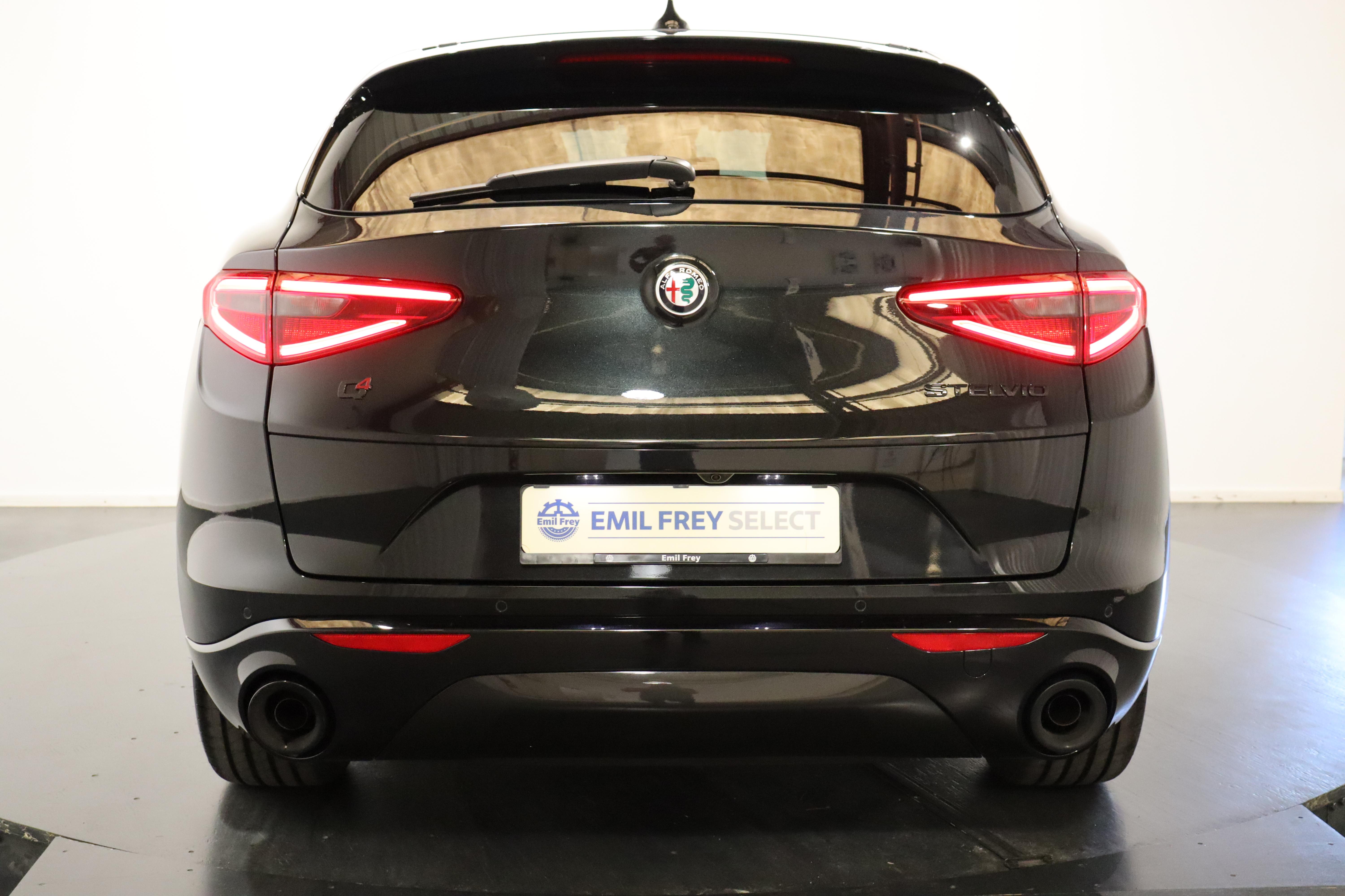 Alfa Romeo Stelvio 2.0 Q4 280 Veloce_5