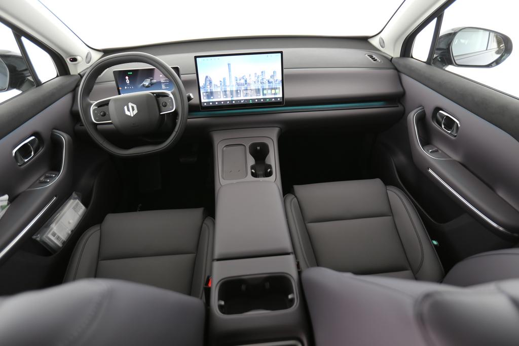 LEAPMOTOR 1.5 Hybrid EV_8
