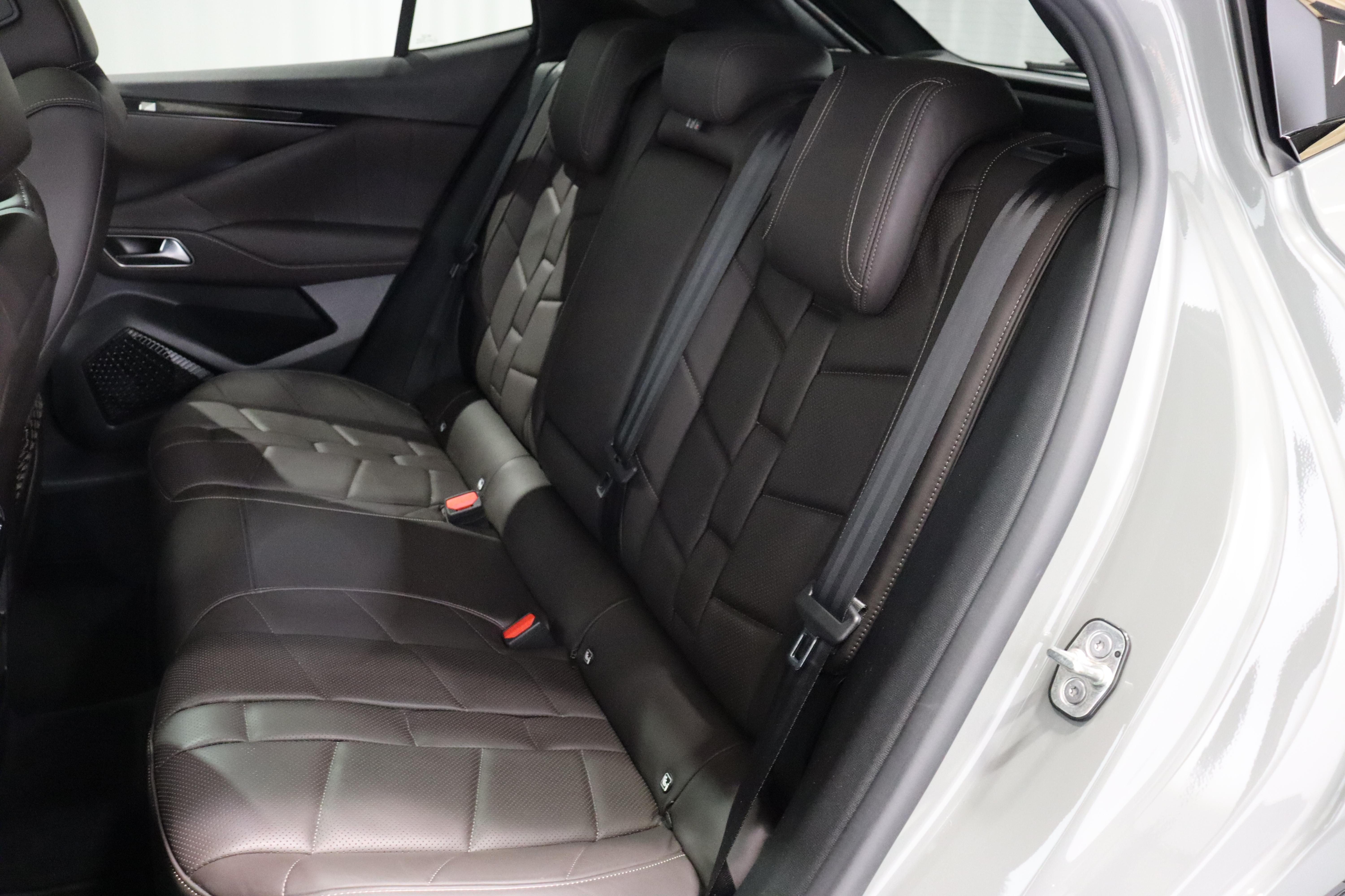 DS 4 1.6 E-Tense La Première_5