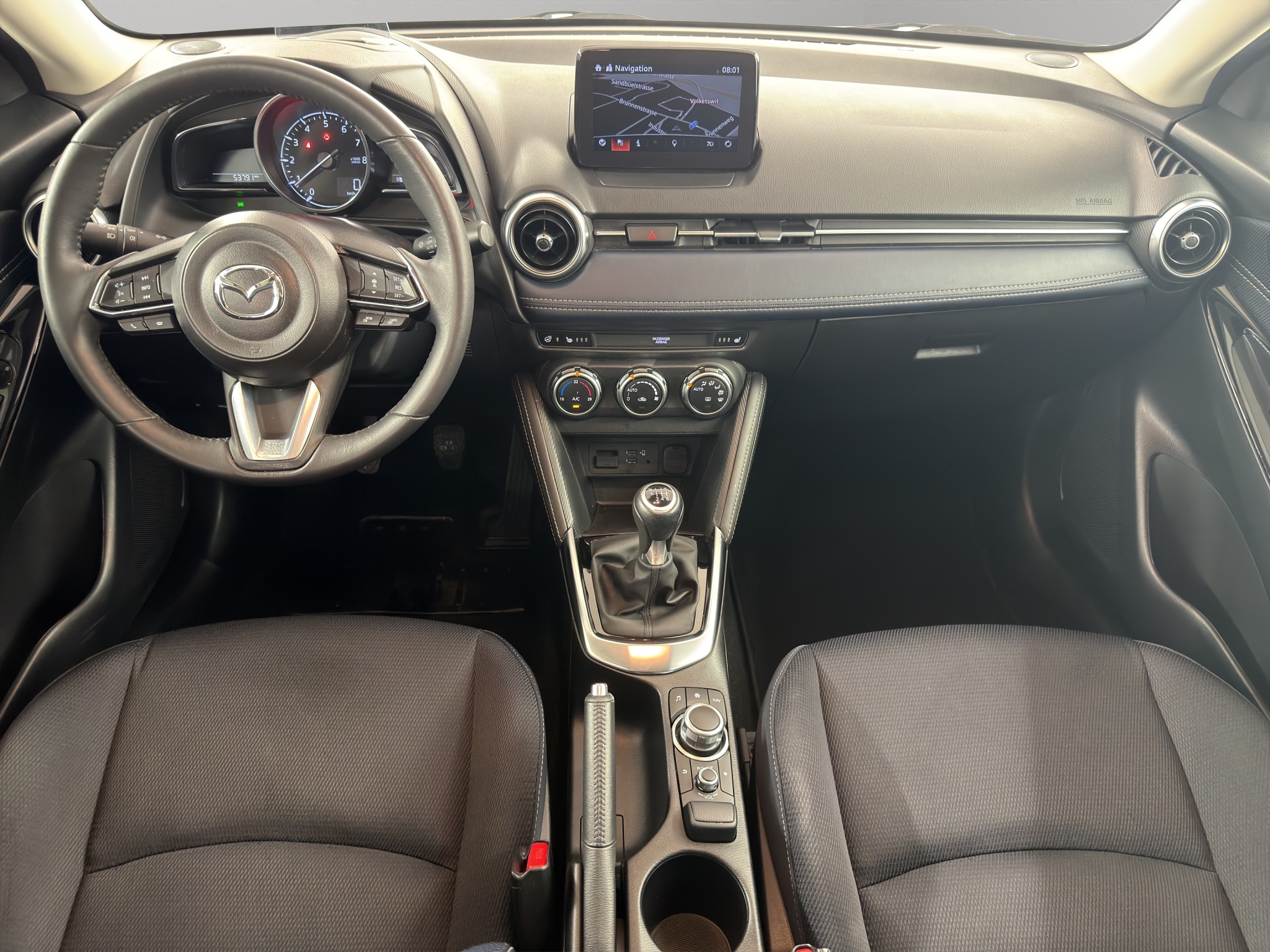 MAZDA 2 1.5 90 Revolution_11