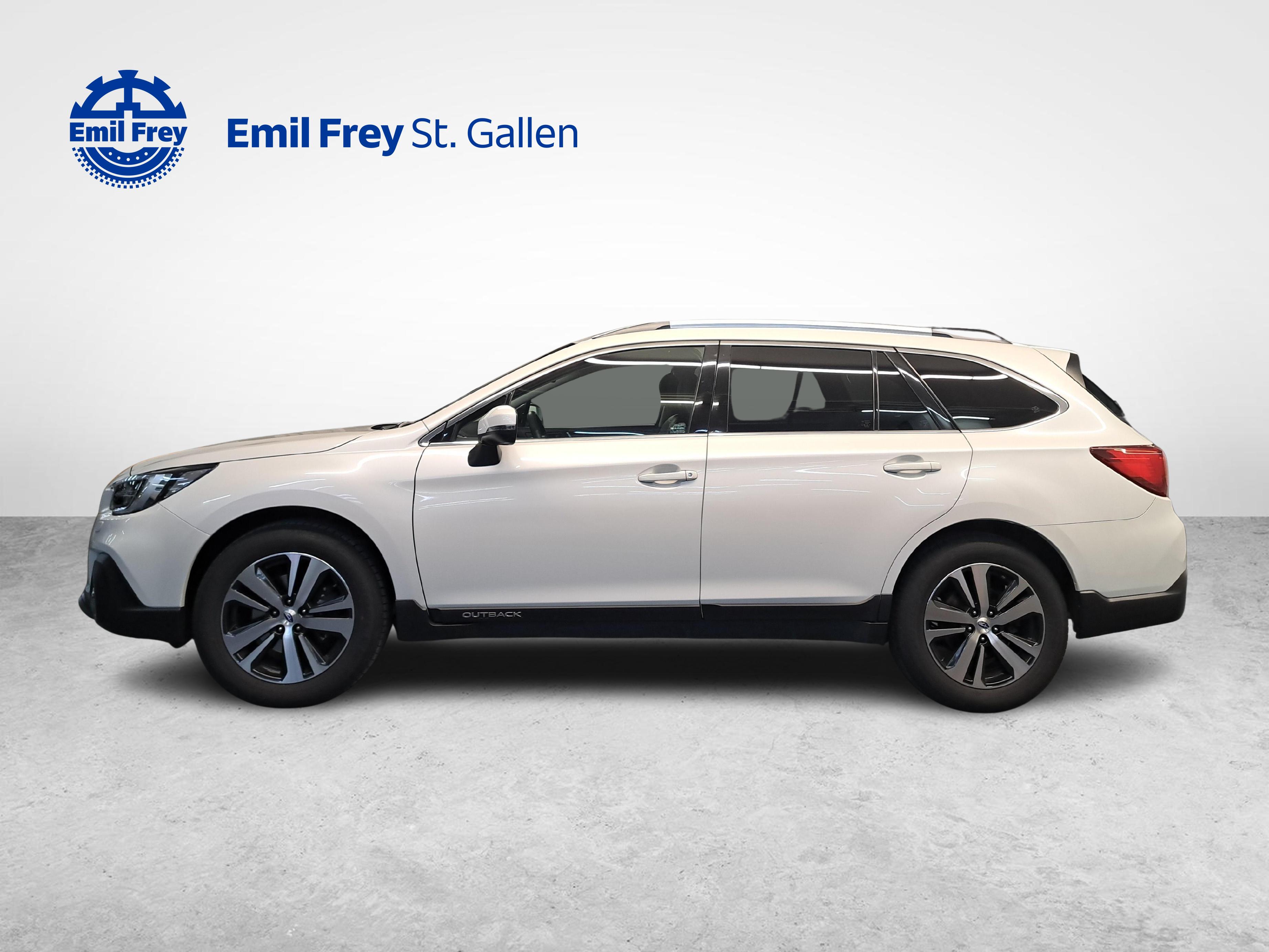 Subaru Outback 2.5i Luxury_2