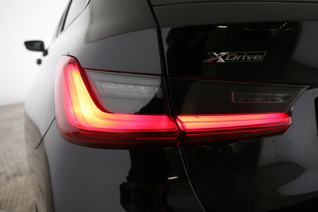 BMW 330e xDrive SAG Touring_17