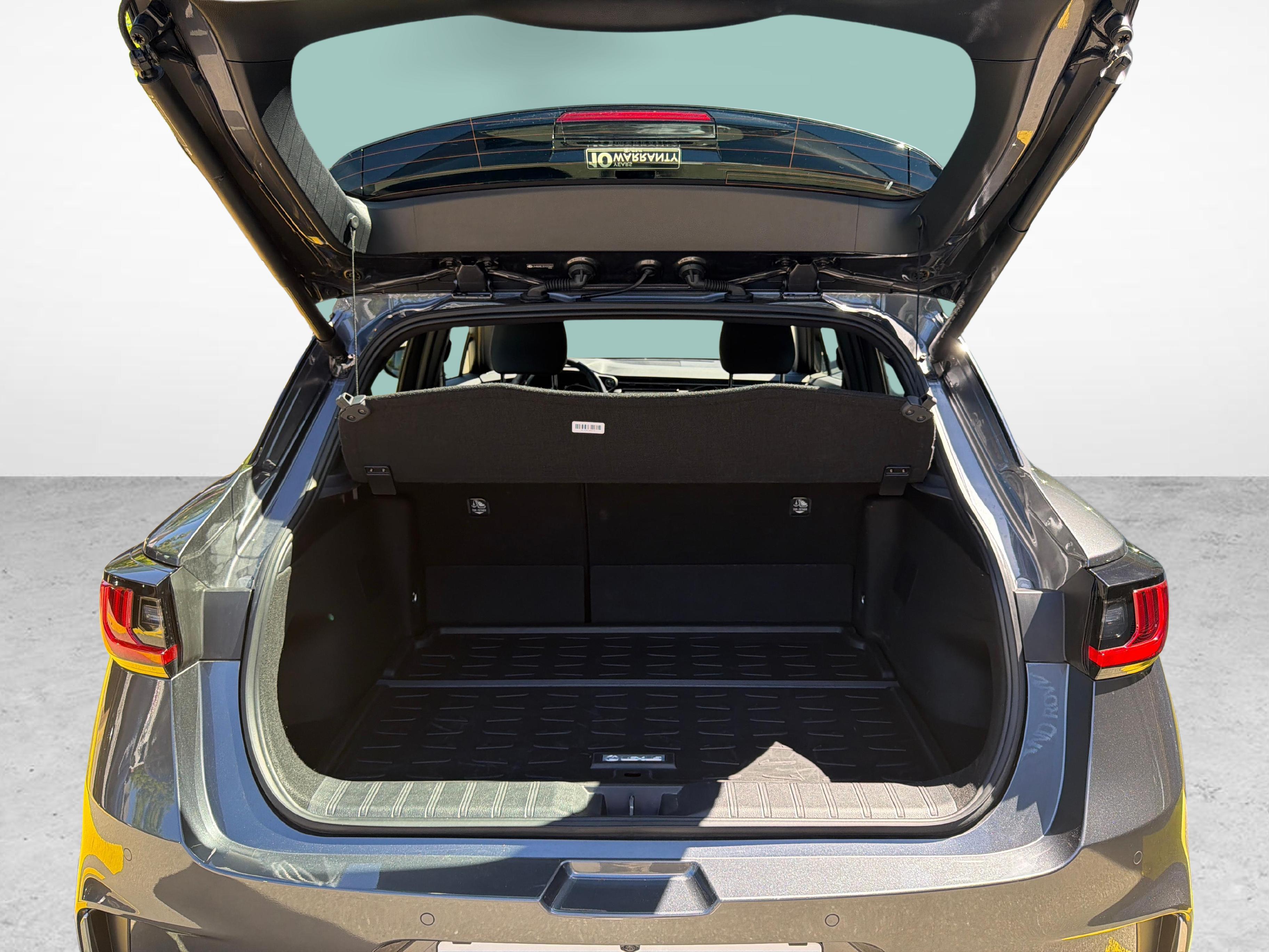 LEXUS LBX 1.5 Hybrid Relax AWD_11