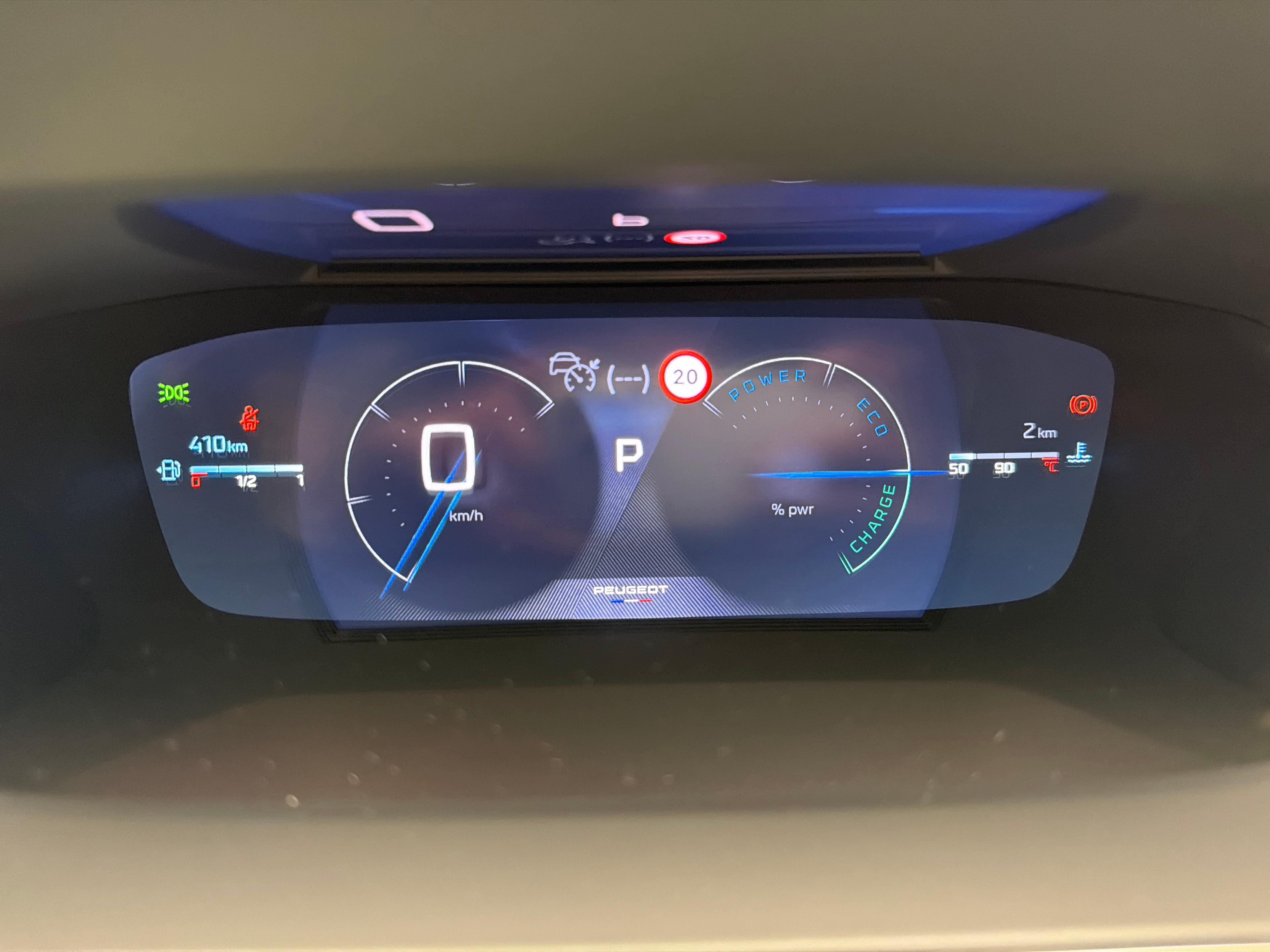 Peugeot 208 1.2 Hybrid 145 GT_13