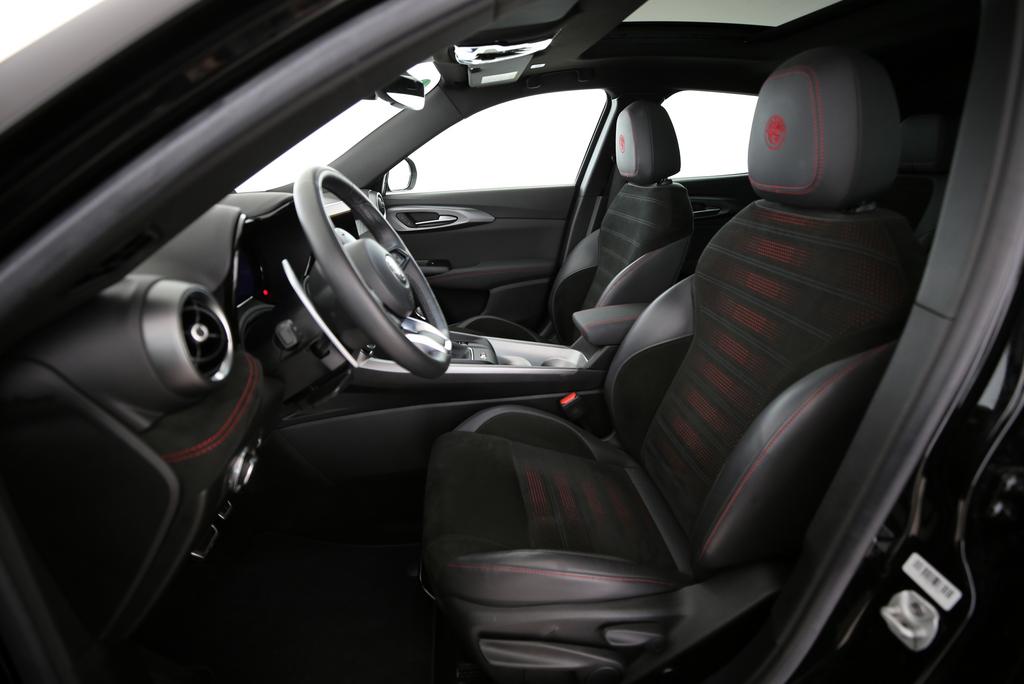 Alfa Romeo Tonale 1.3 Plug-in Hybrid Veloce Q4_4
