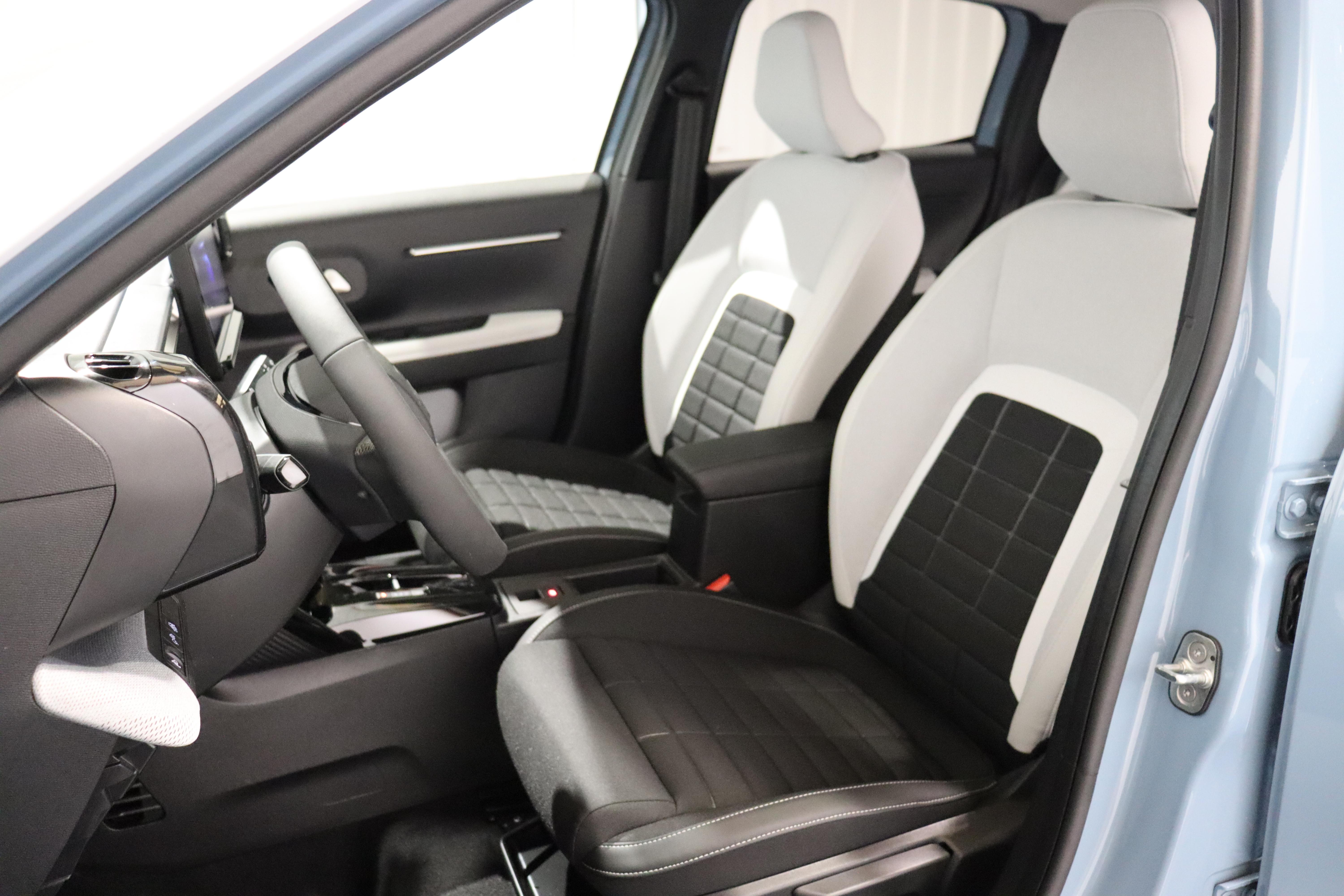 Citroën C3 1.2 Hybrid Edition Tricolore_4