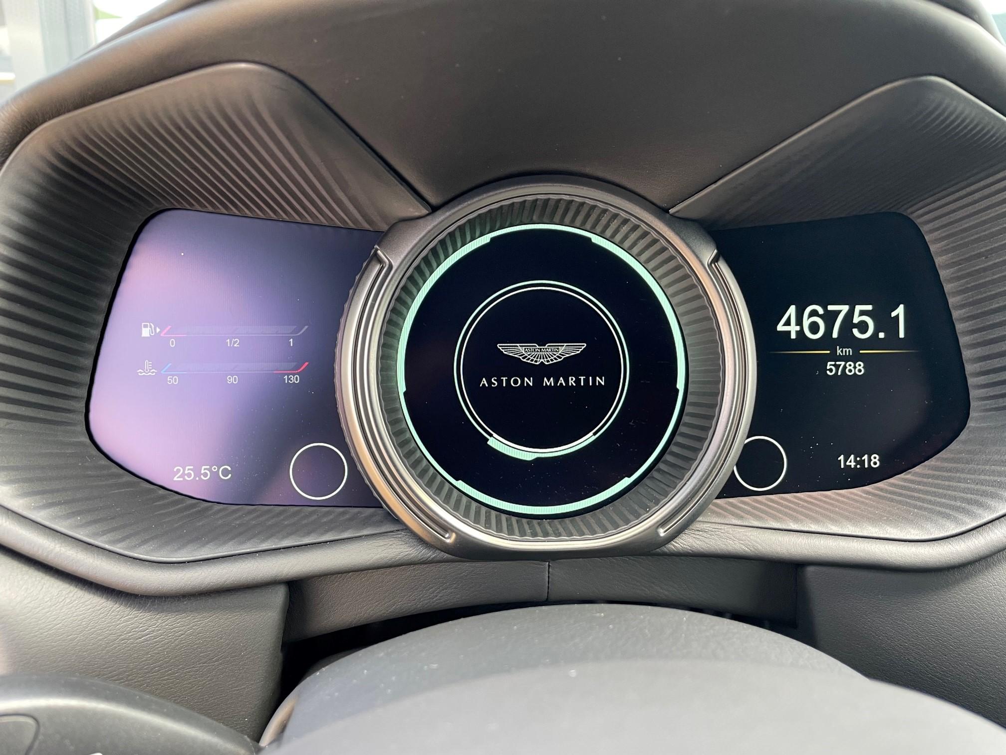 Aston Martin DB11 Coupé 5.2 V12 Bi-Turbo AMR_10