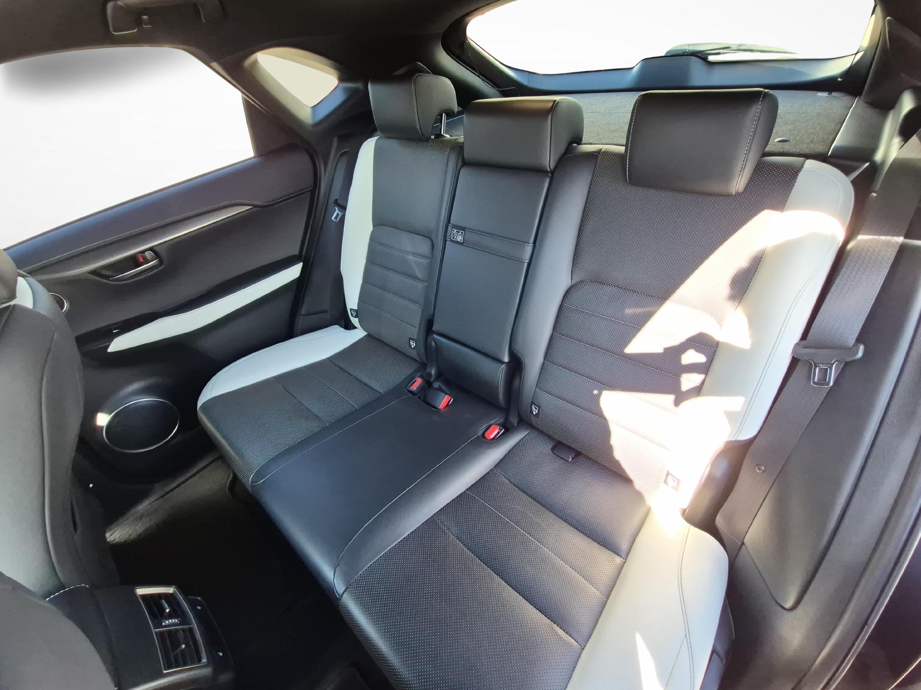 LEXUS NX 300h F-Sport / ab 3,99% Leasing bei Abschluss einer Protect Autoversicherung_11