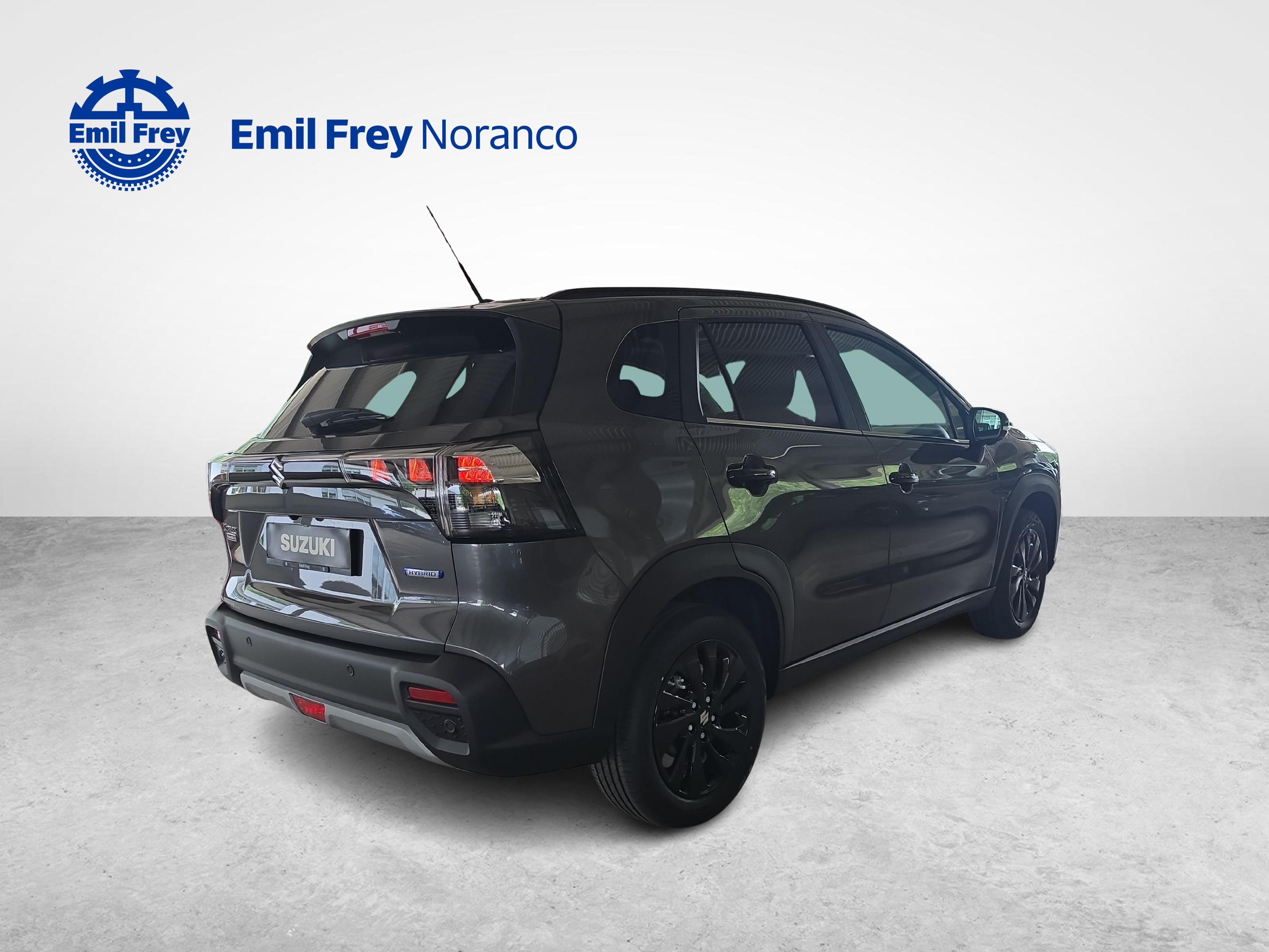 Suzuki S-Cross 1.4 T Black Edition Top Hybrid 4x4_5