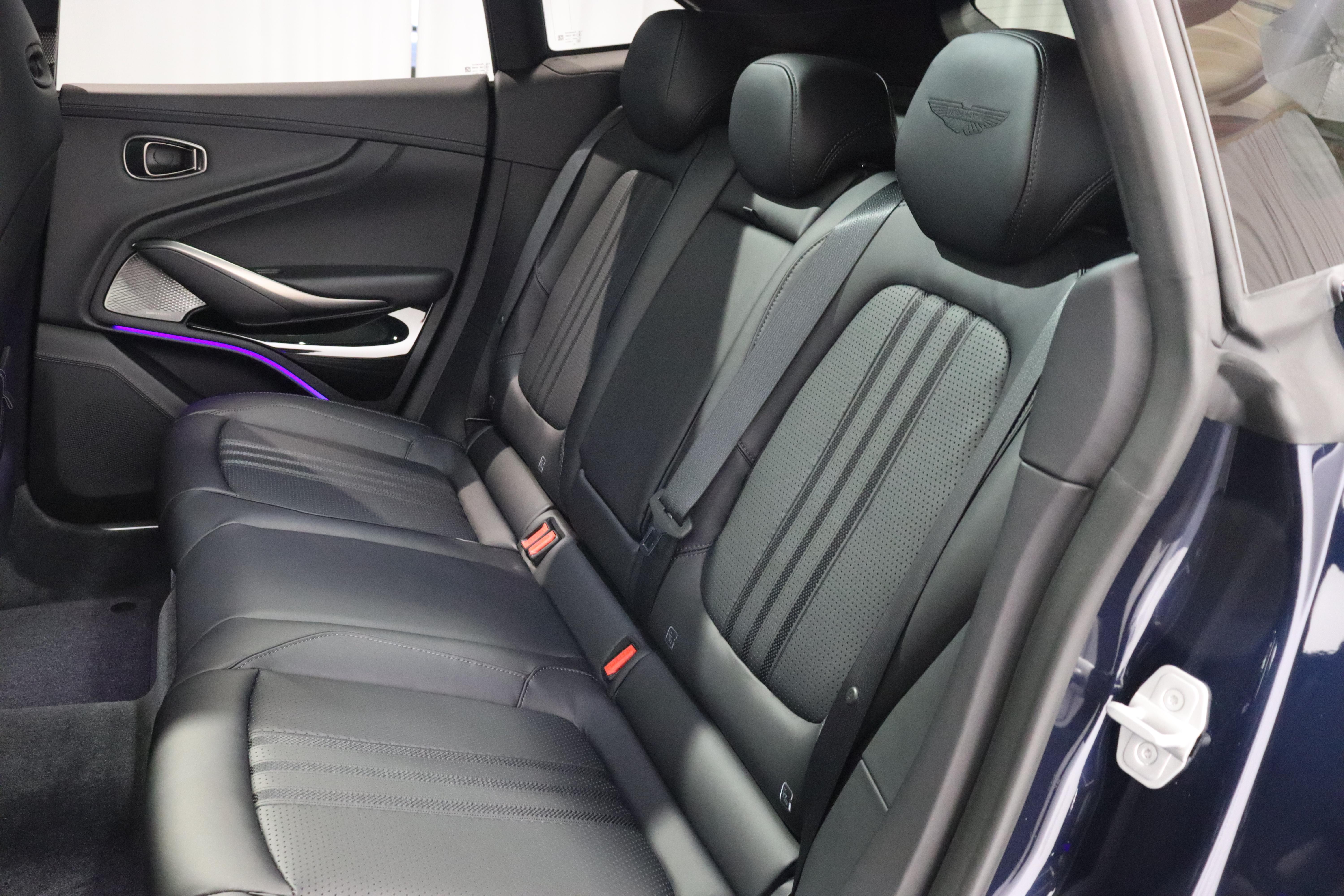 Aston Martin DBX 707 4.0 V8 Bi-Turbo_5