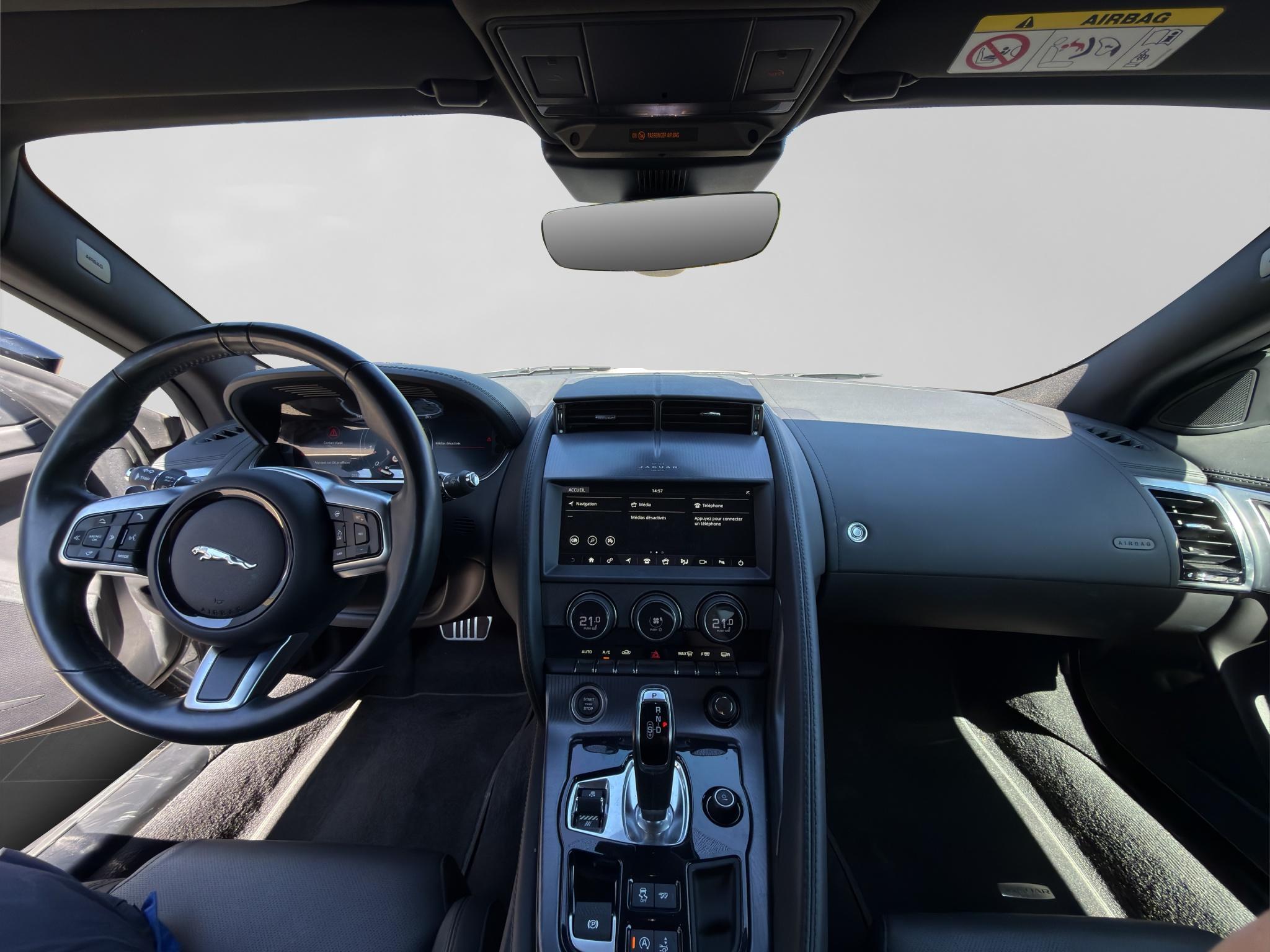 JAGUAR F-Type Coupé 2.0 R-Dynamic_7