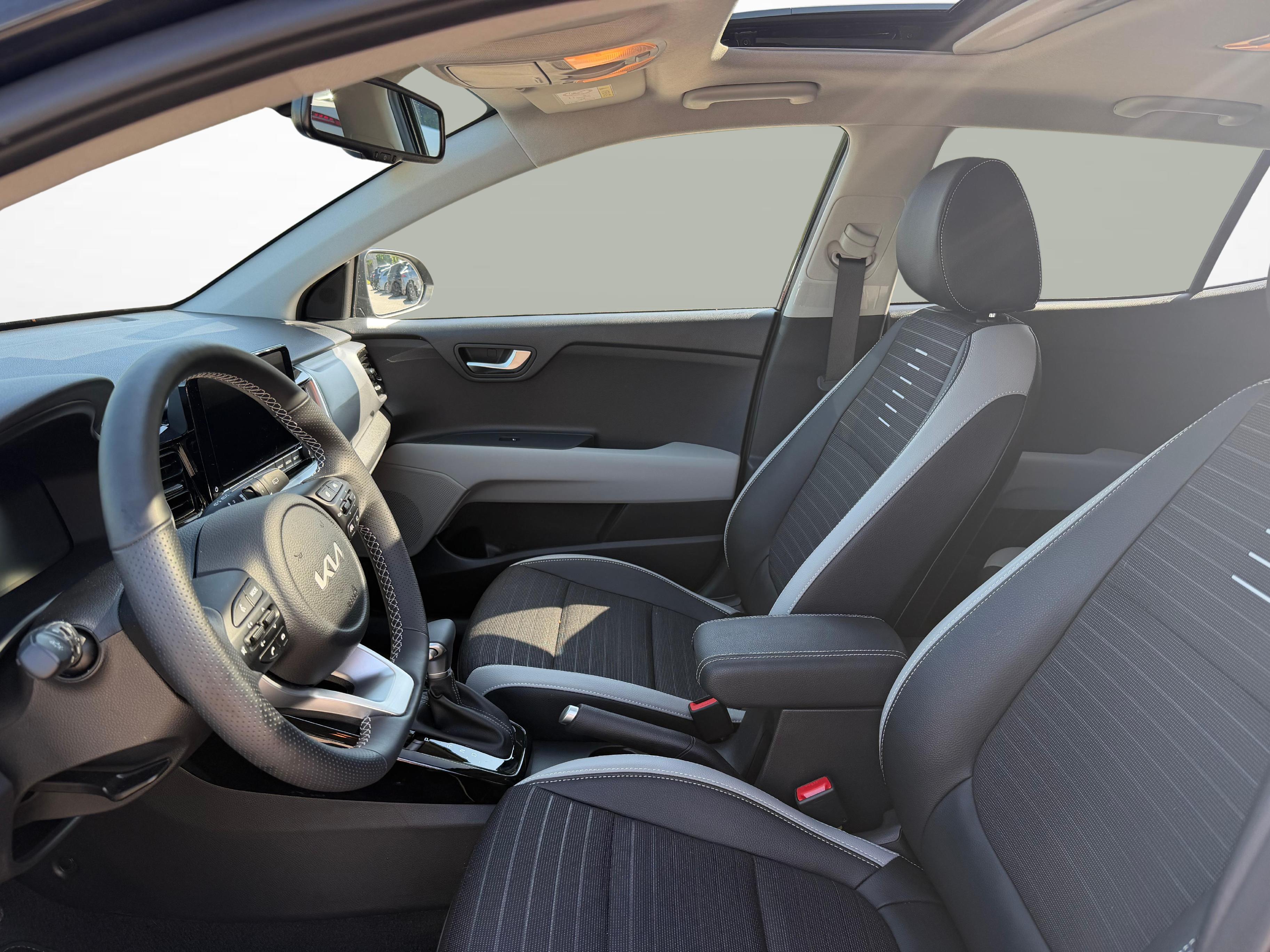 KIA Stonic 1.0 T-GDi Power Edition_3