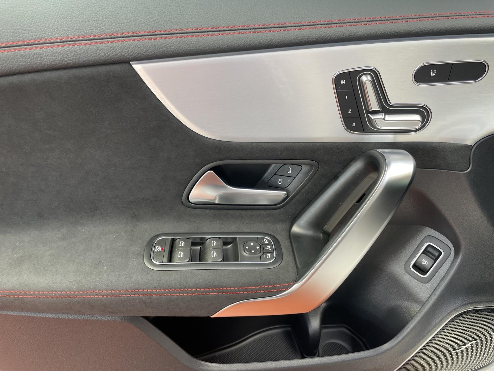 MERCEDES-BENZ CLA 200 AMG Line_7