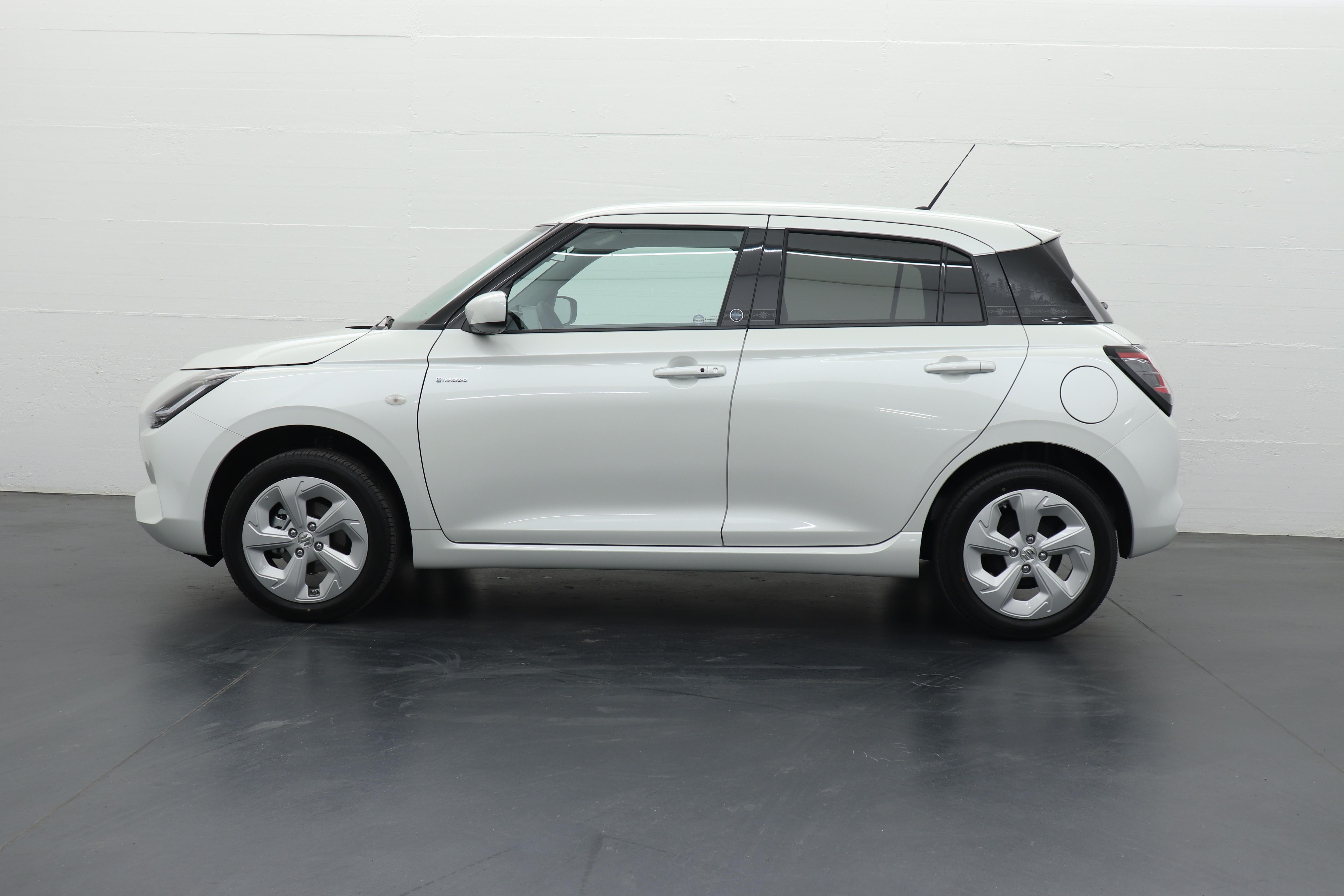 Suzuki Swift 1.2 Tradizio Hybrid 4x4_3