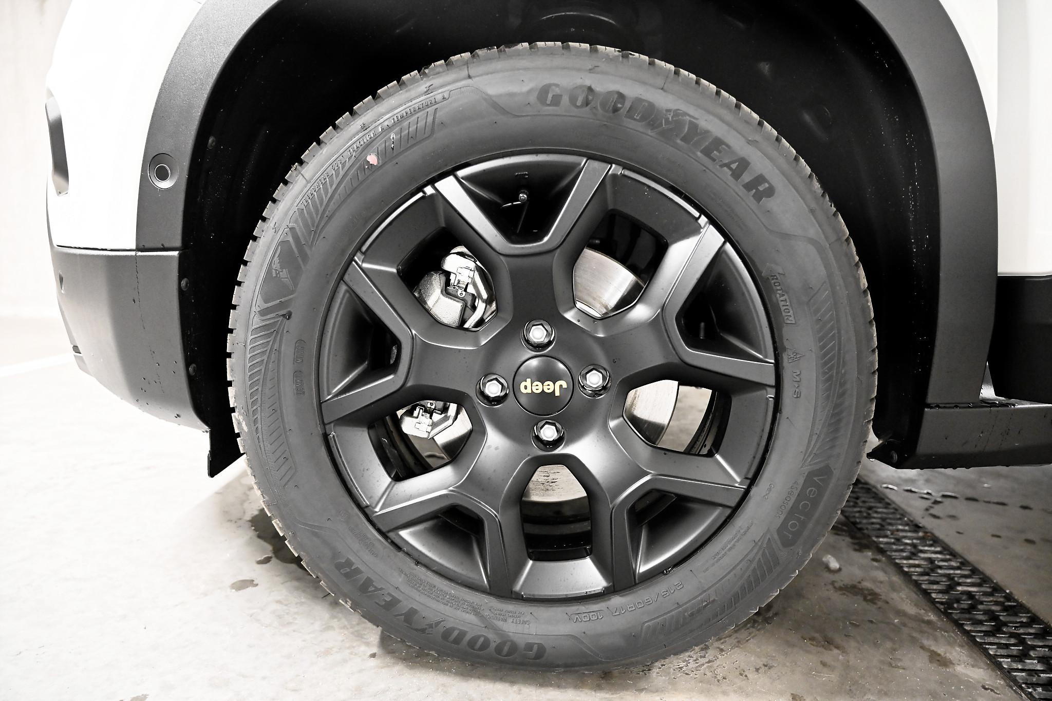 JEEP Avenger 1.2 MHEV The North Face 4xe_6
