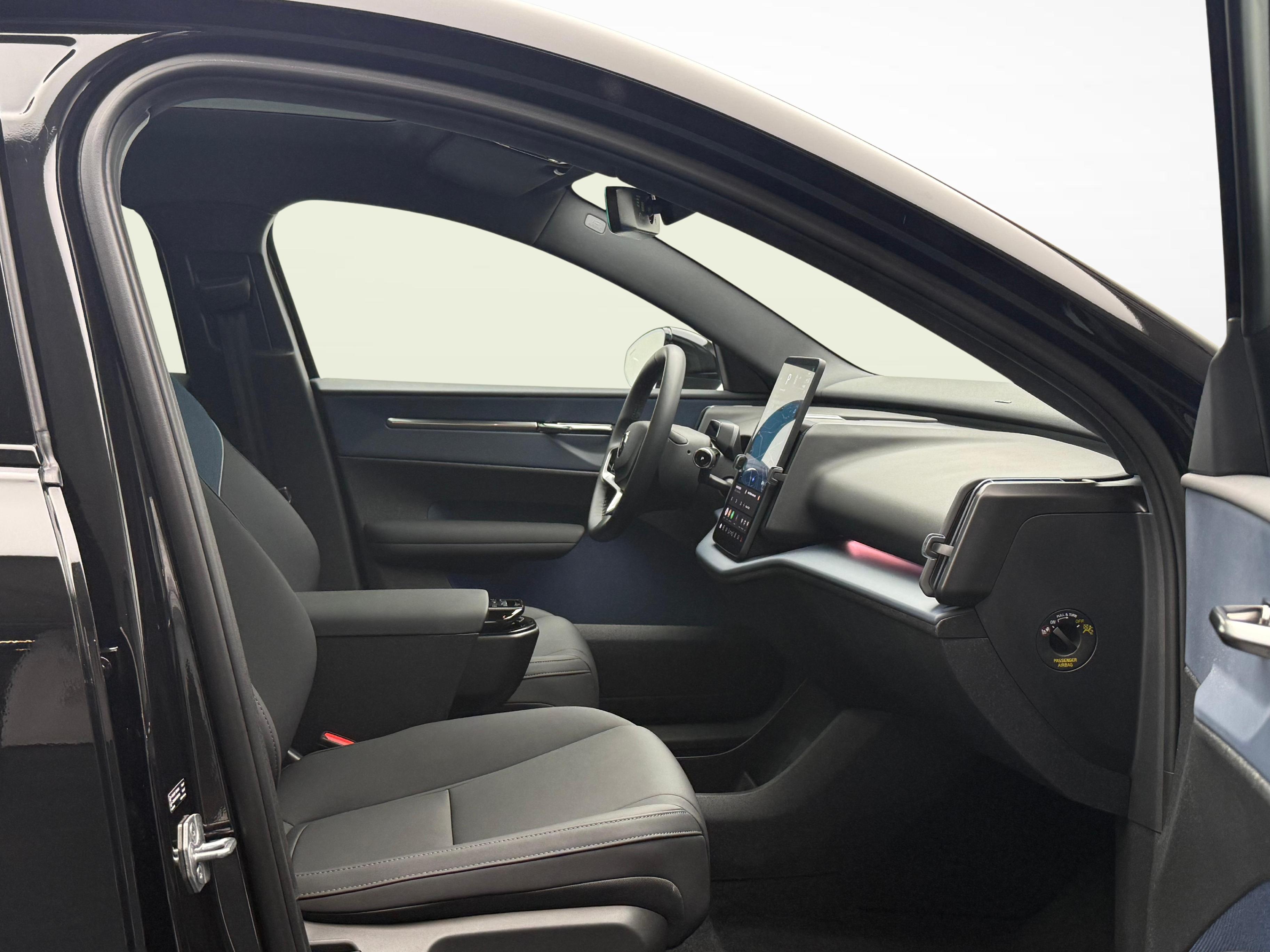 Volvo EX30 E60 Twin Ultra Performance AWD_10