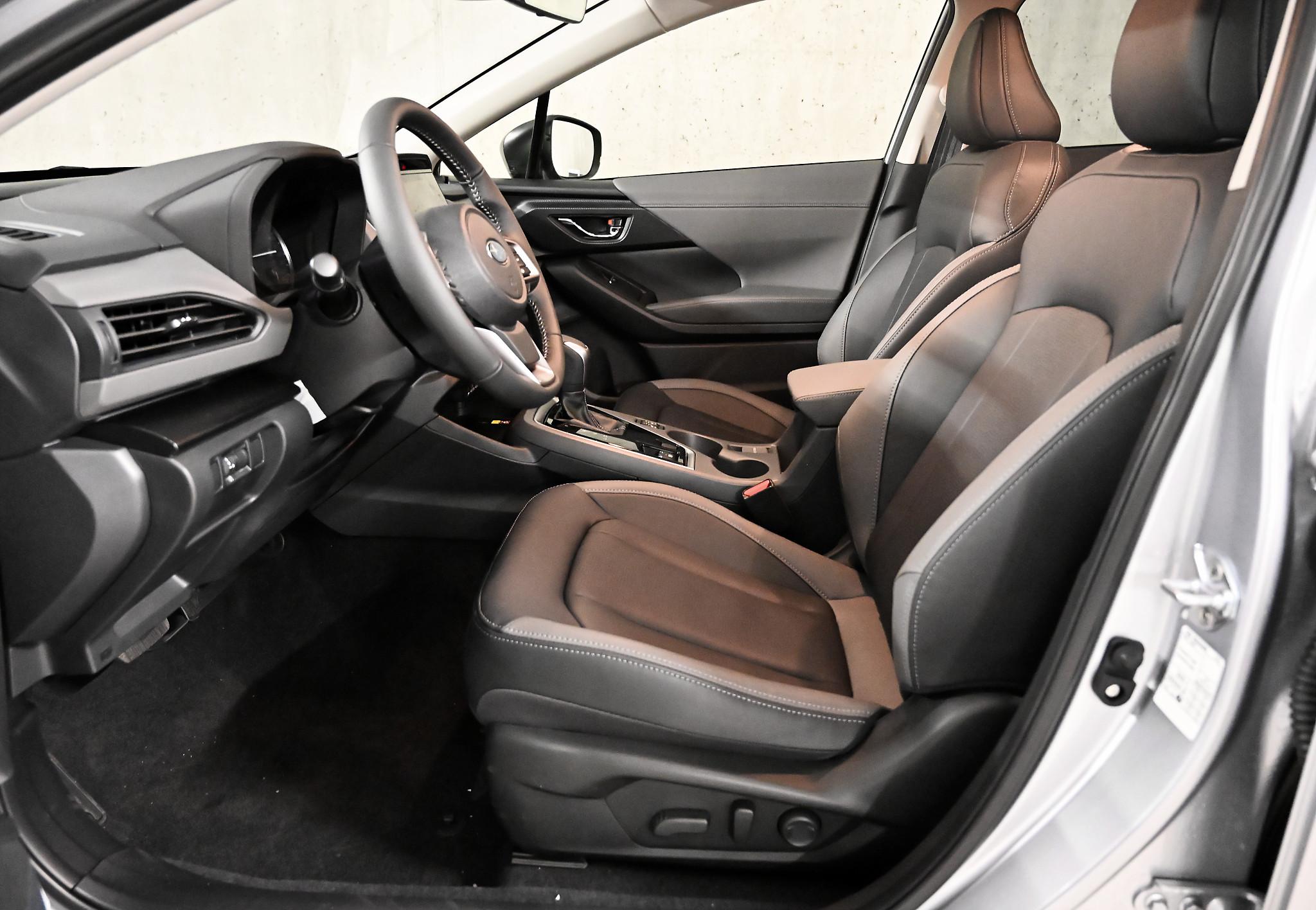 Subaru Crosstrek 2.0i e-Boxer Luxury_3