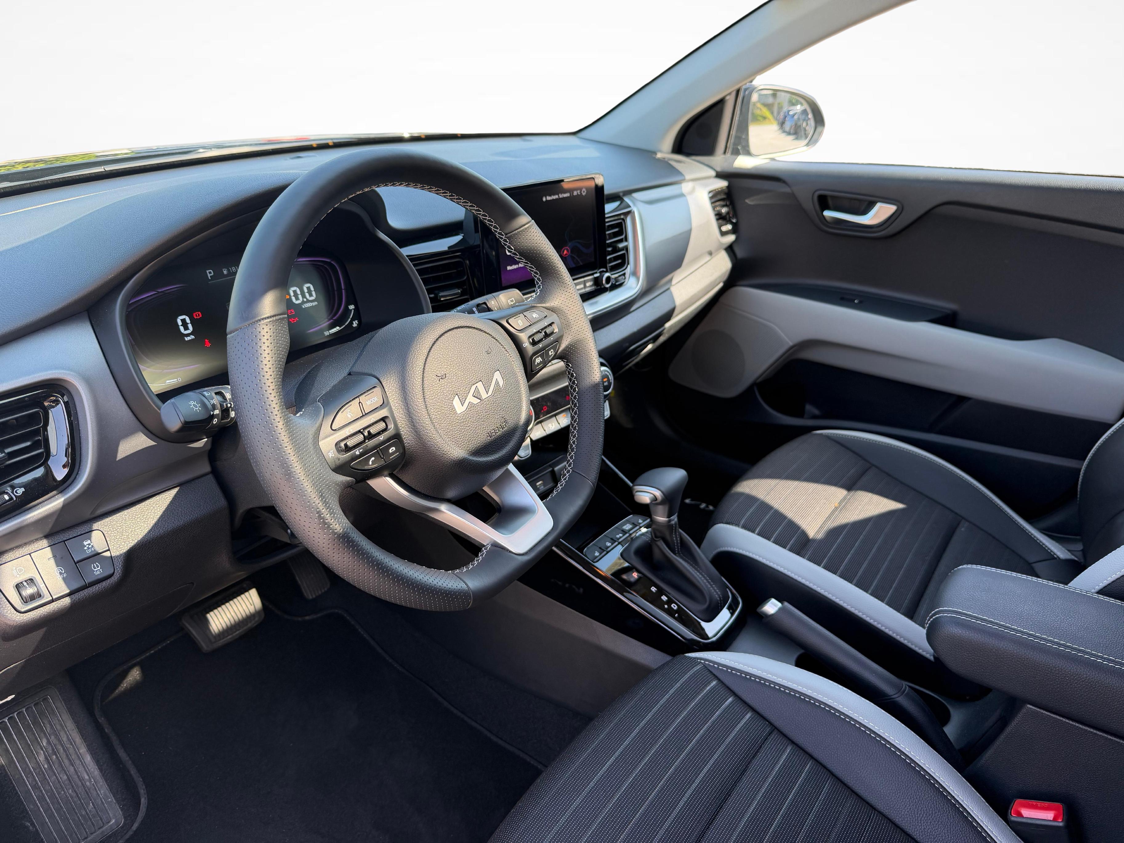 KIA Stonic 1.0 T-GDi Power Edition_2