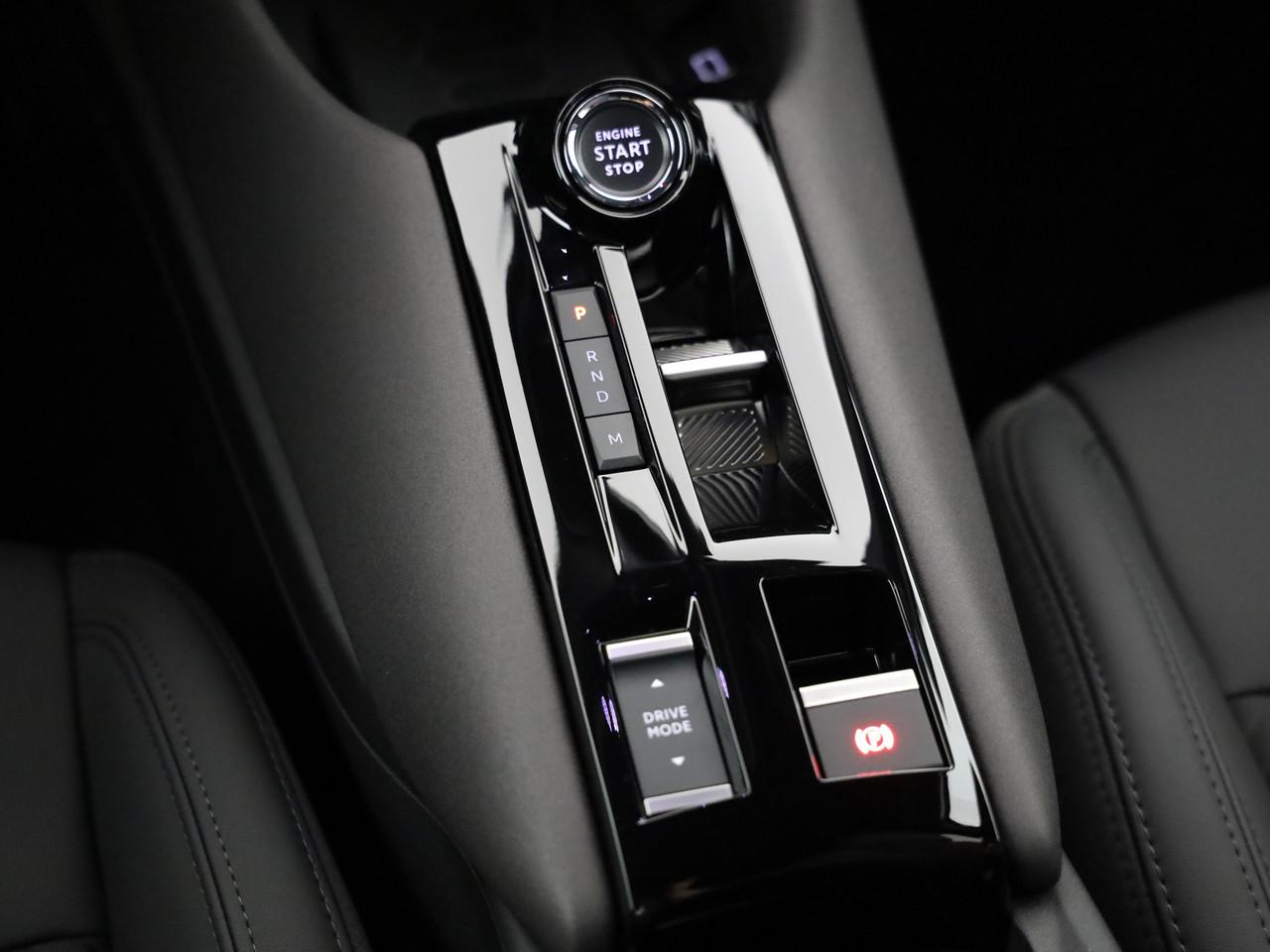 Alfa Romeo Junior 1.2 Ibrida Q4_15