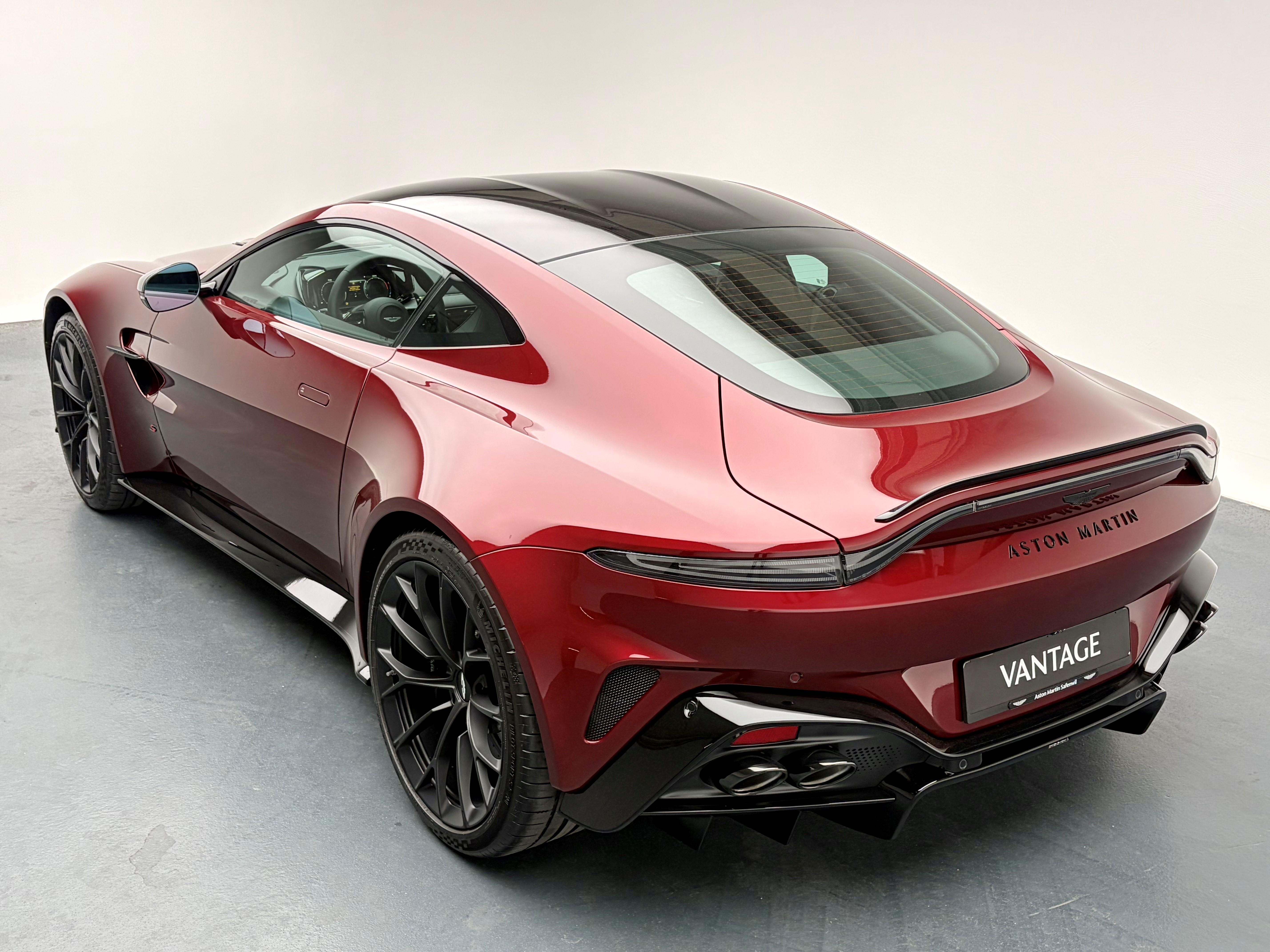 Aston Martin V8 Vantage Coupé 4.0 S V8 Bi-Turbo_3