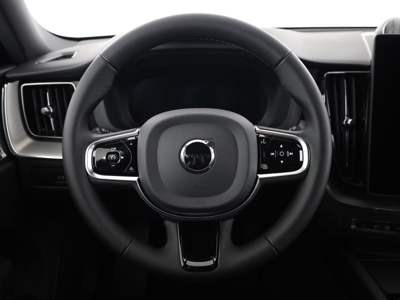 Volvo XC60 2.0 B5 MH Black Edition AWD_14