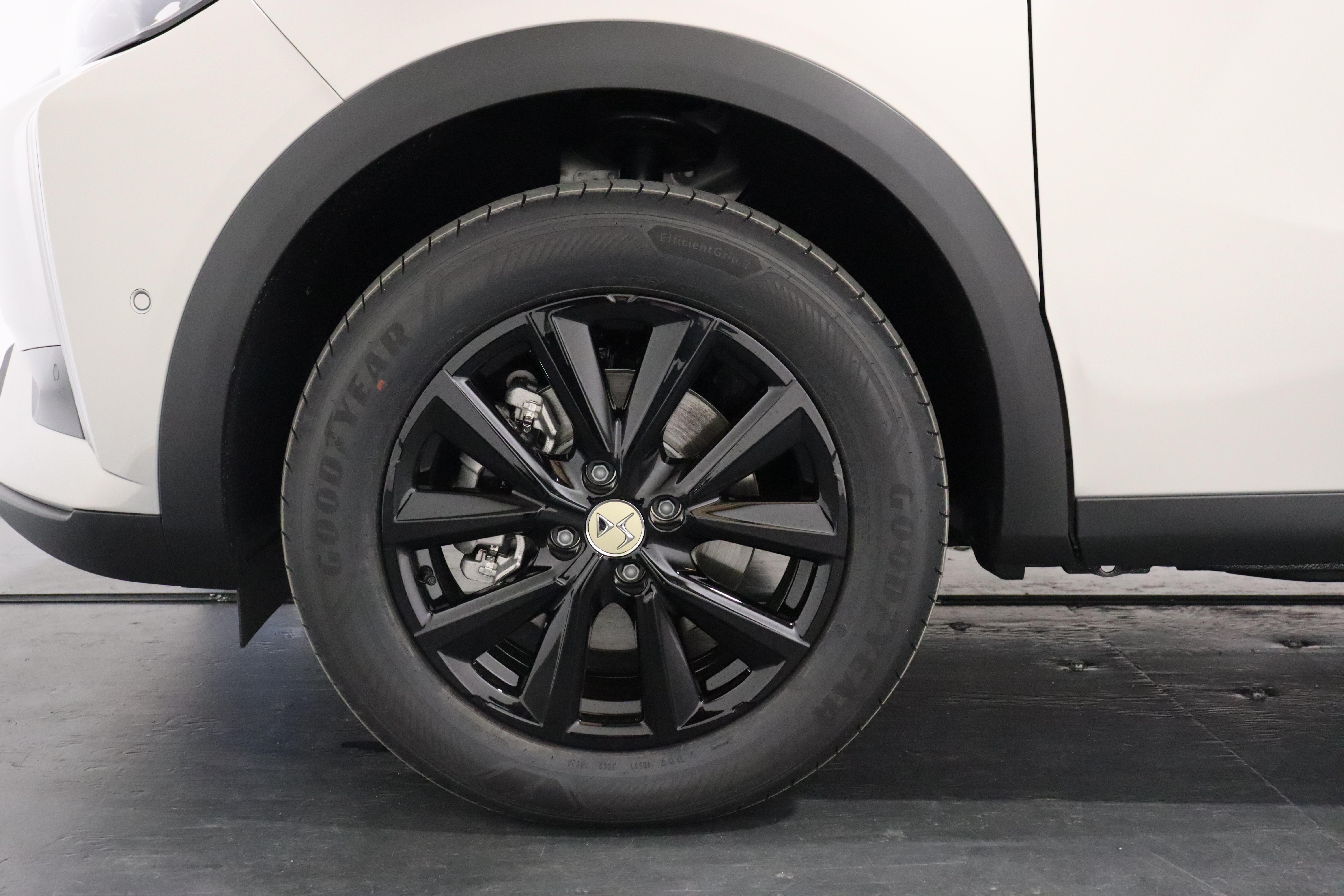 DS DS3 Crossback 1.2 Hybrid Performance Line_8