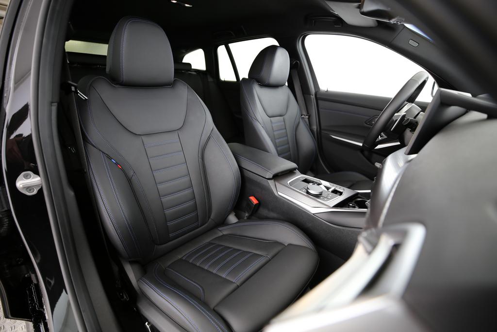 BMW 330e xDrive SAG Touring_13
