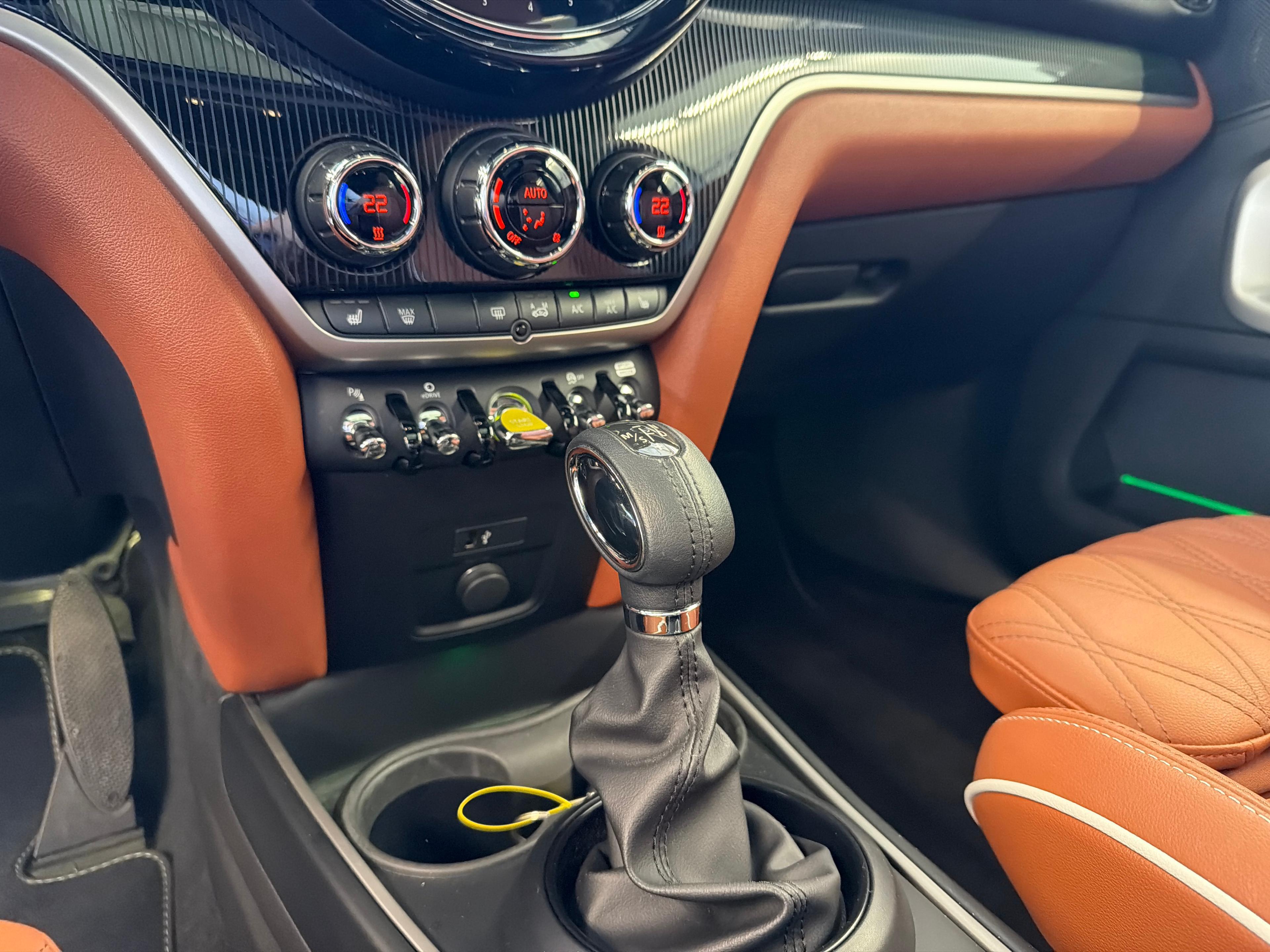 MINI Countryman F60 1.5i Cooper S E ALL4_17