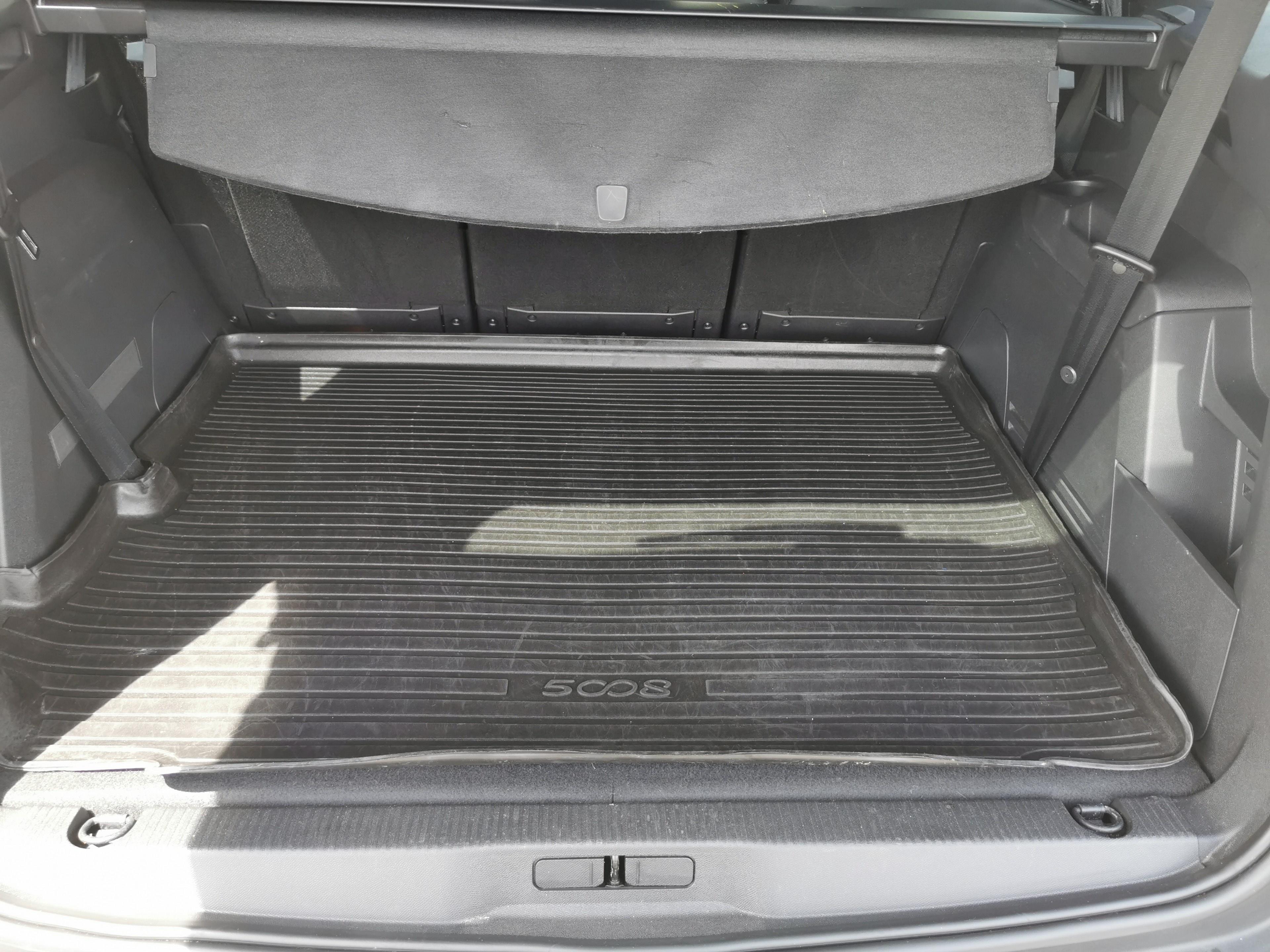 Peugeot 5008 1.2 Hybrid GT_10