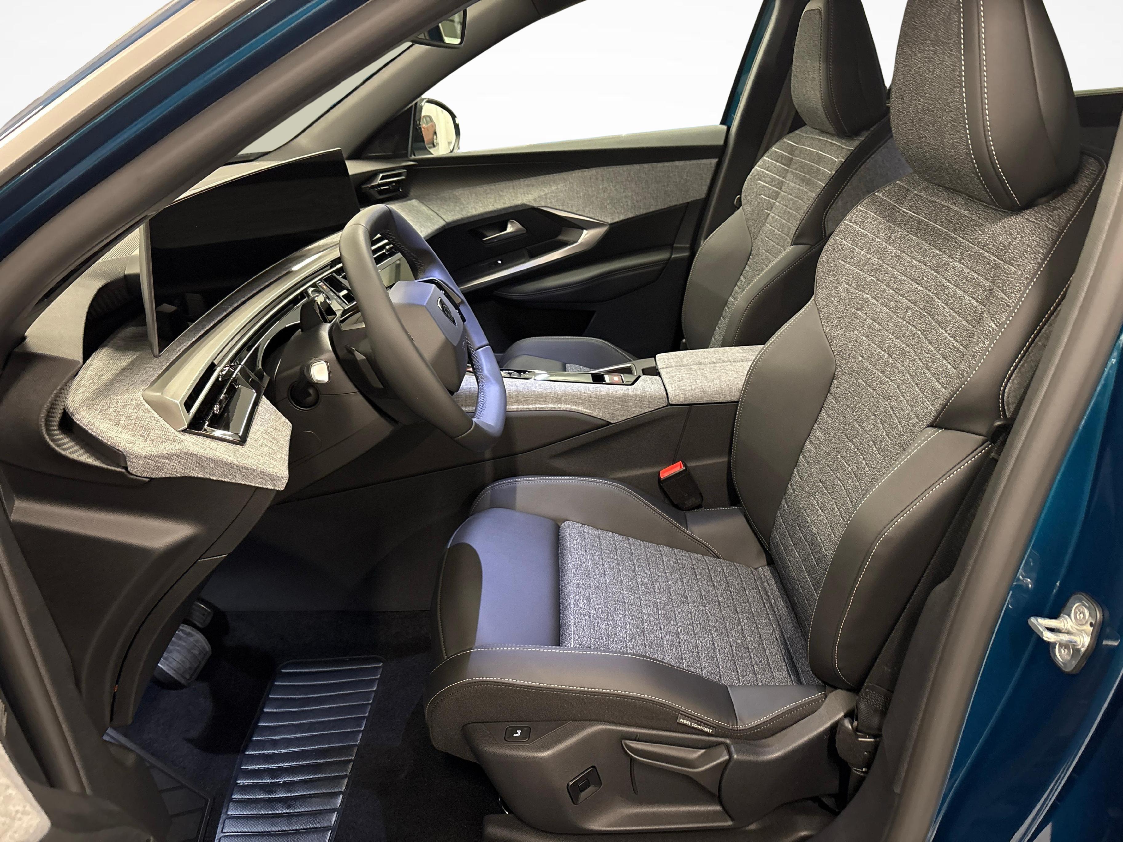 Peugeot 5008 1.2 Hybrid Allure Premium_10