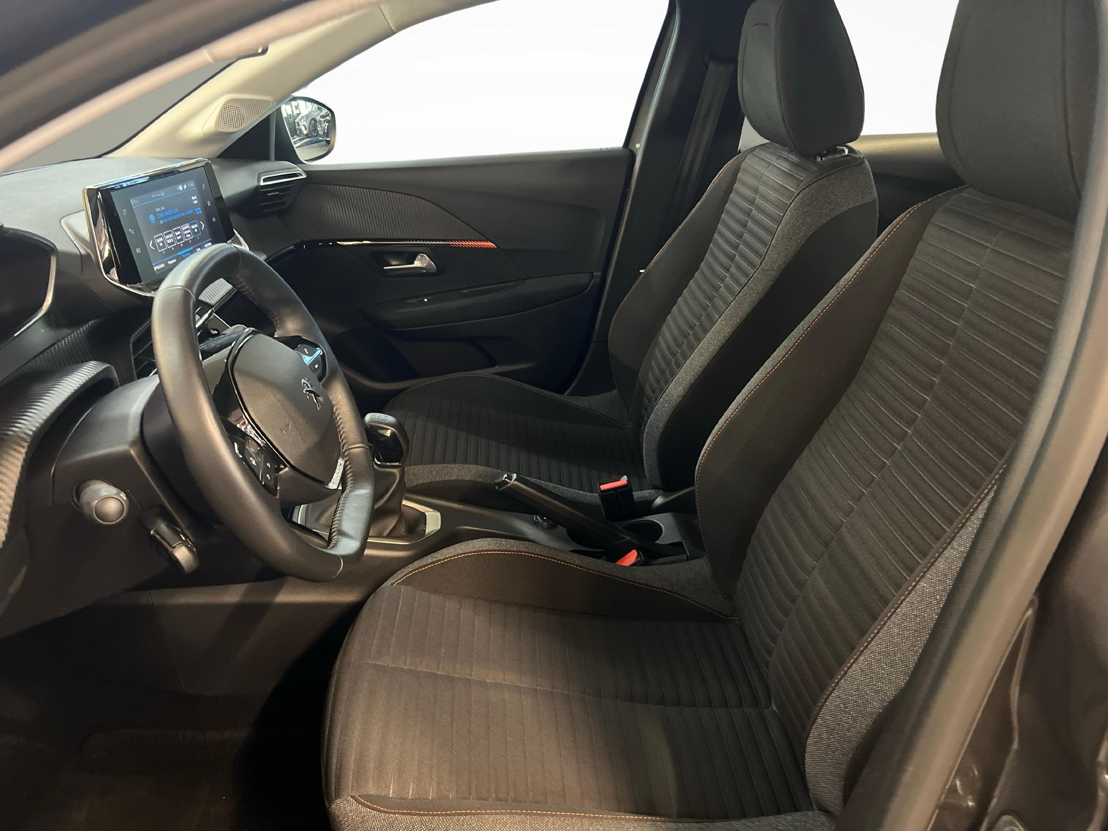 Peugeot 208 1.2 PureTech Active Pack_12
