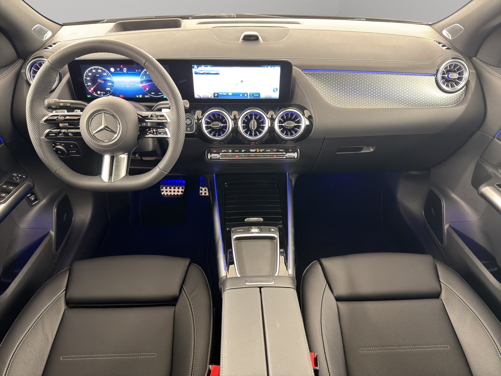 MERCEDES-BENZ GLA 250 Swiss Star AMG Line 4matic_11