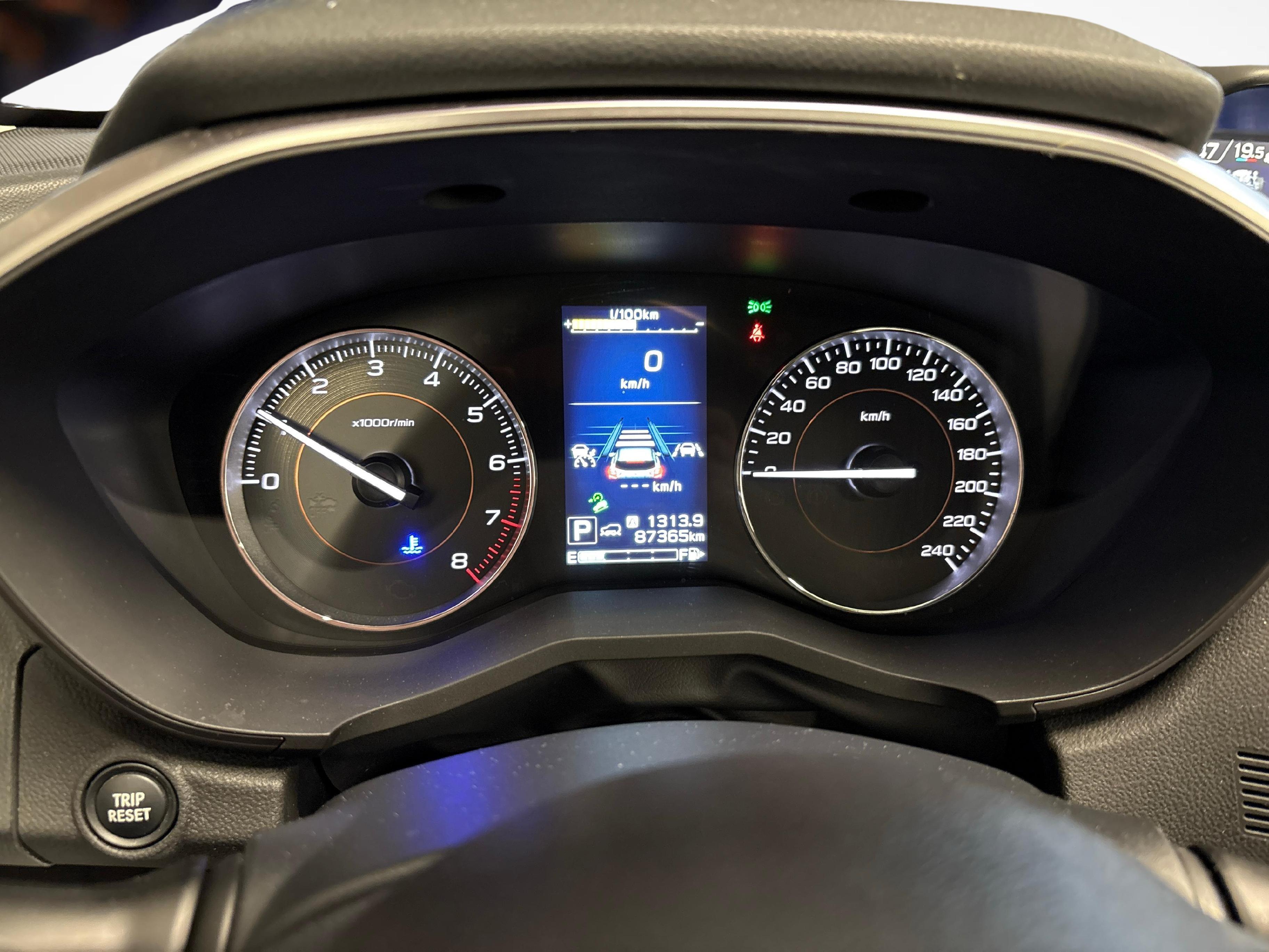 Subaru XV 2.0i Luxury_17