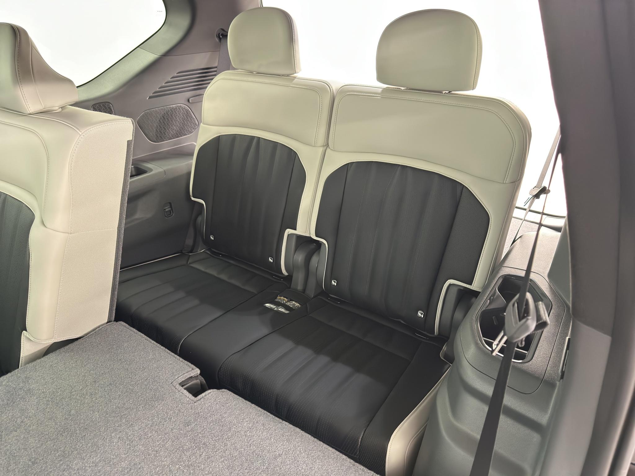 KIA EV9 99.8 kWh GT-Line 4x4_12