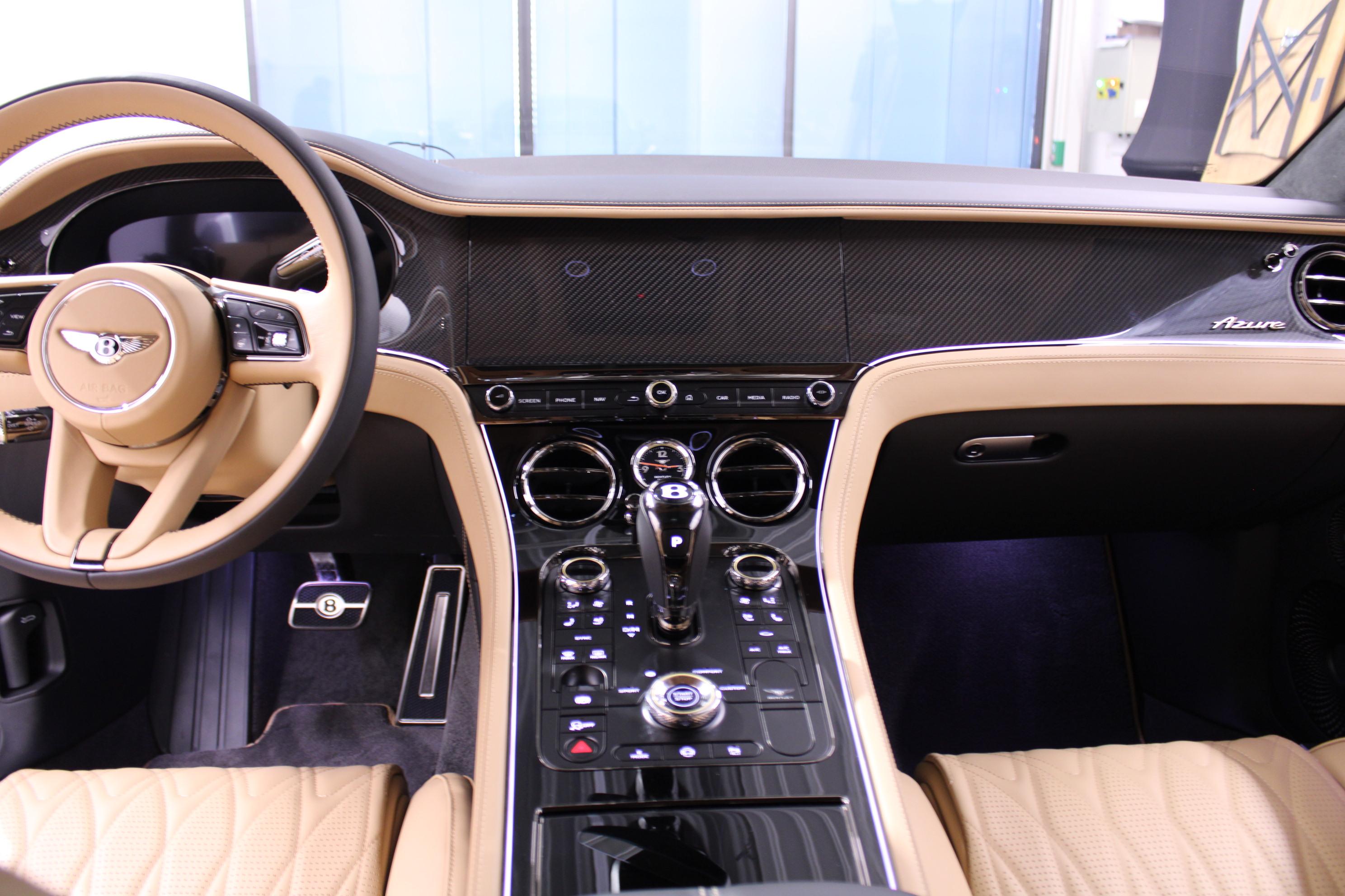 Bentley Continental GT 4.0 V8 Hybrid Azure_17